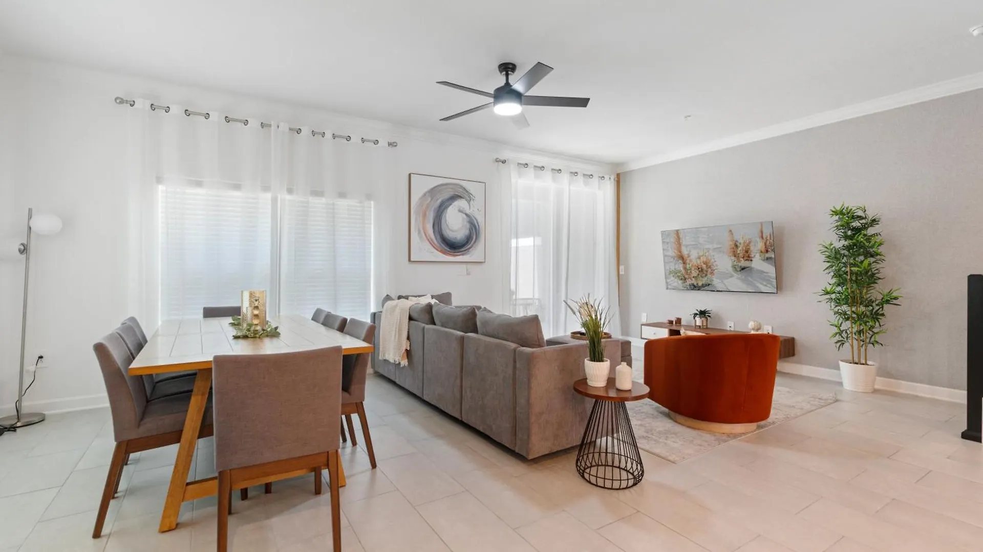 New At Storey Lake5 Bedrooms And 4 Bathrooms *