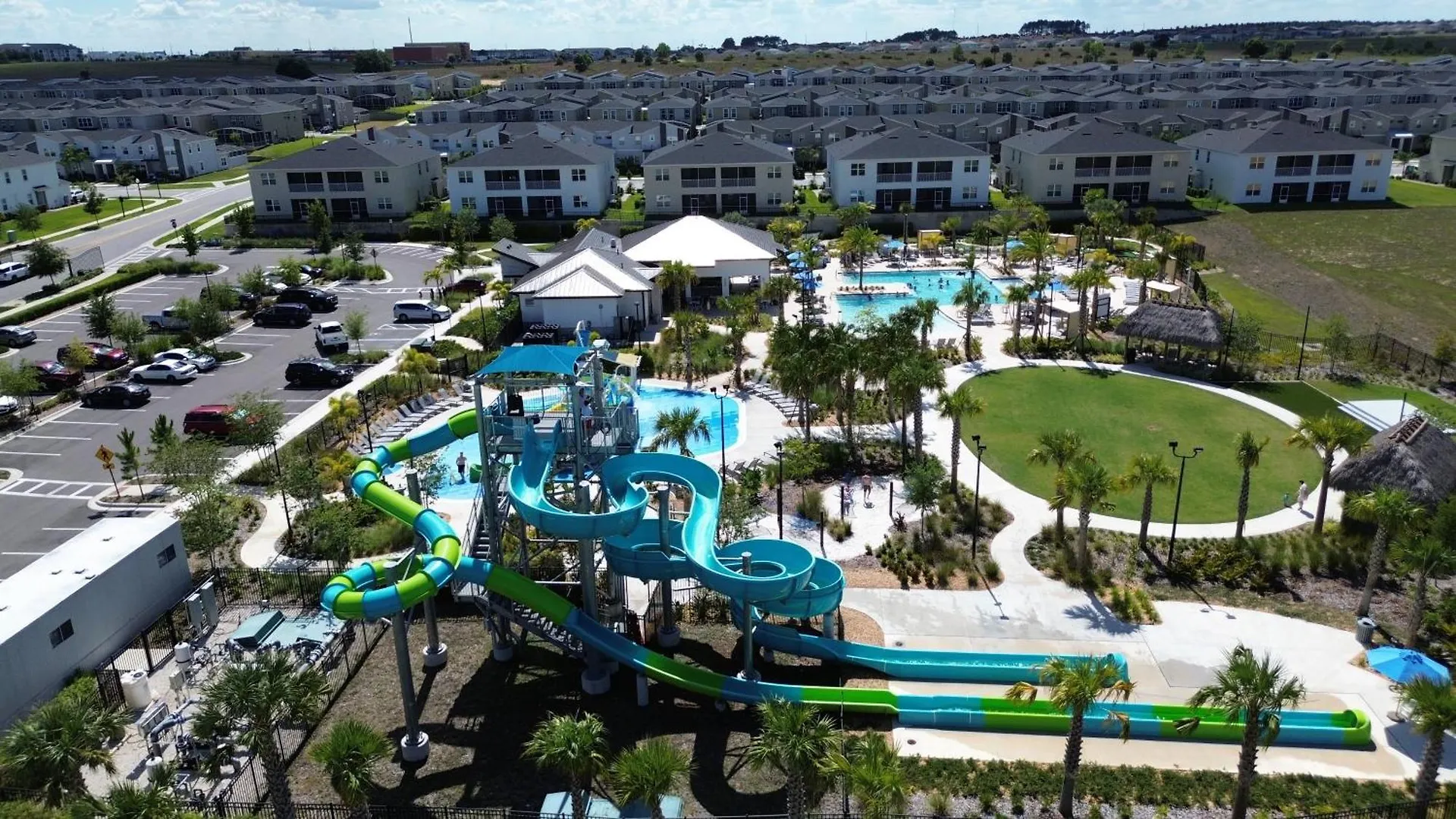 Adventure Park Escape, Walkable To Waterpark 度假居 *
