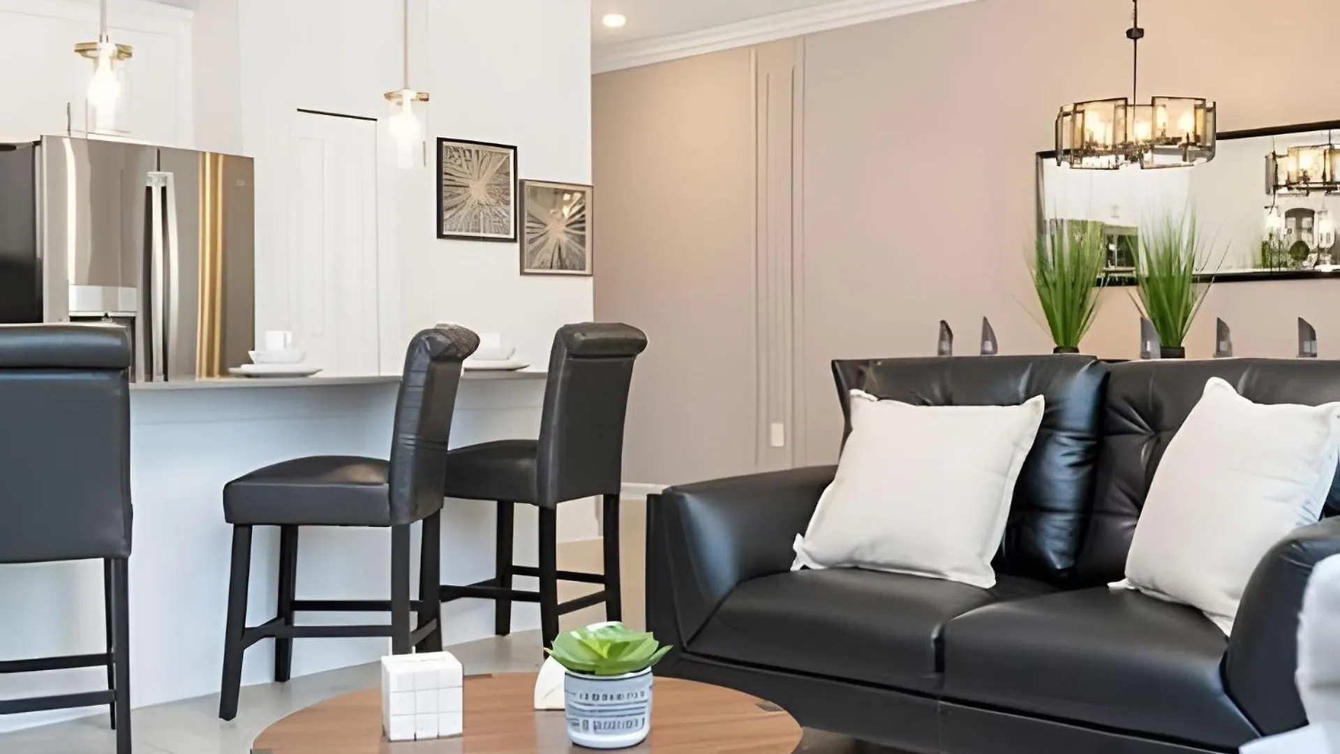 Smile - 4bd/3ba Storey Luxury Themed * 基西米