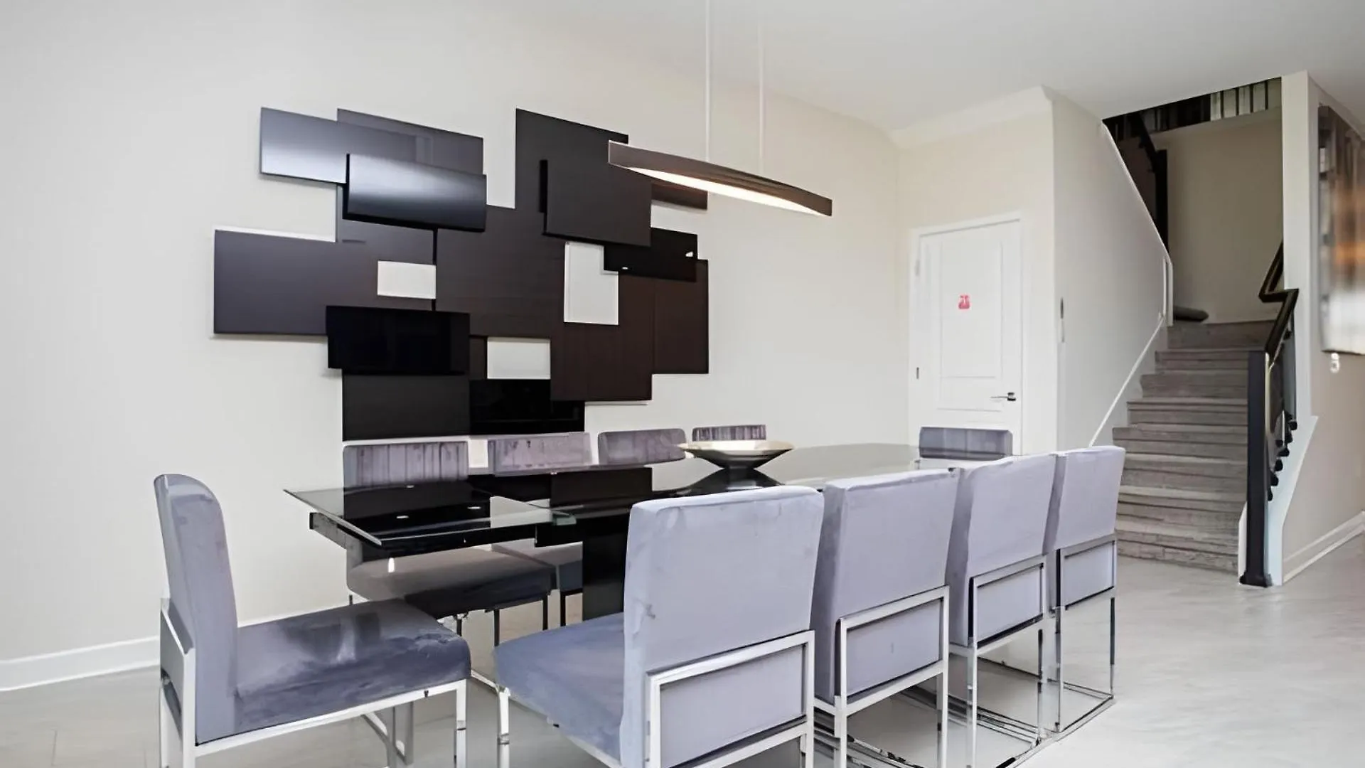 Apartament 9br/5ba Modern | Pool And