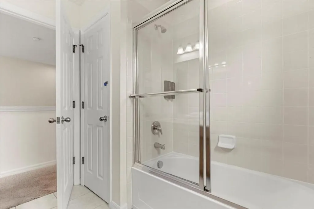 5 Bedrooms - 3,5 Bathrooms - Bella Vida 361 Lf *