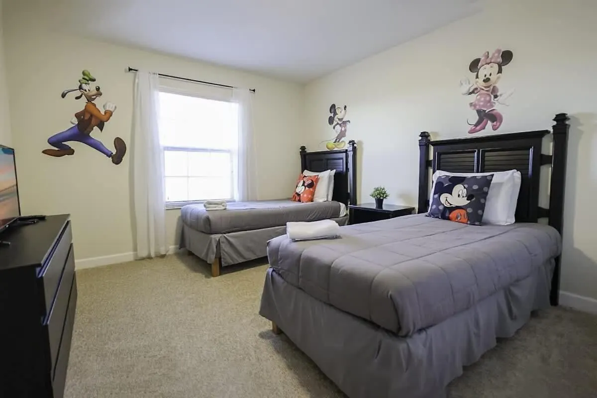 Magical Townhome Private Pool In Storey Kissimmee
