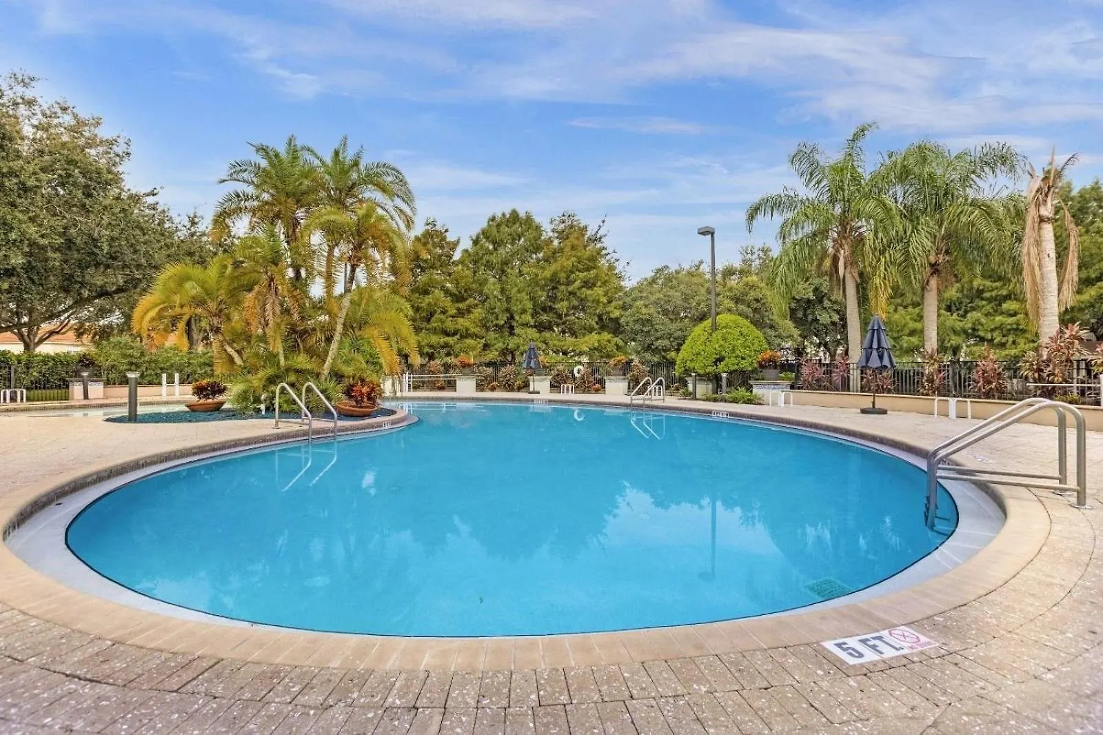 Luxurious 4bd/3ba Near W/ Clubhouse * Kissimmee