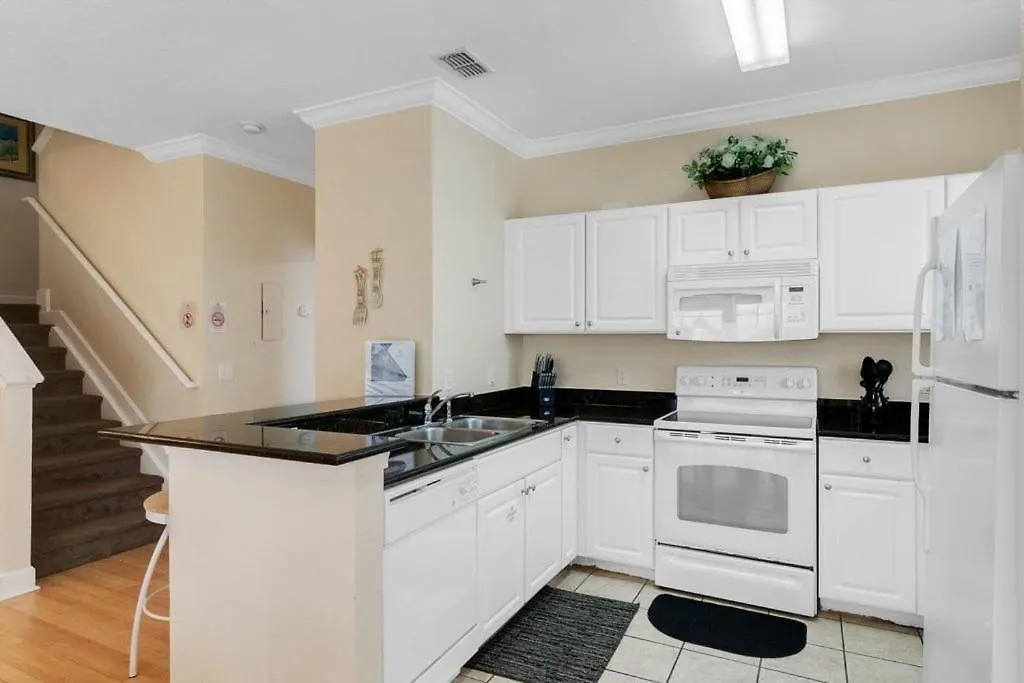 Holiday home Luxurious 4bd/3ba Near W/ Clubhouse *