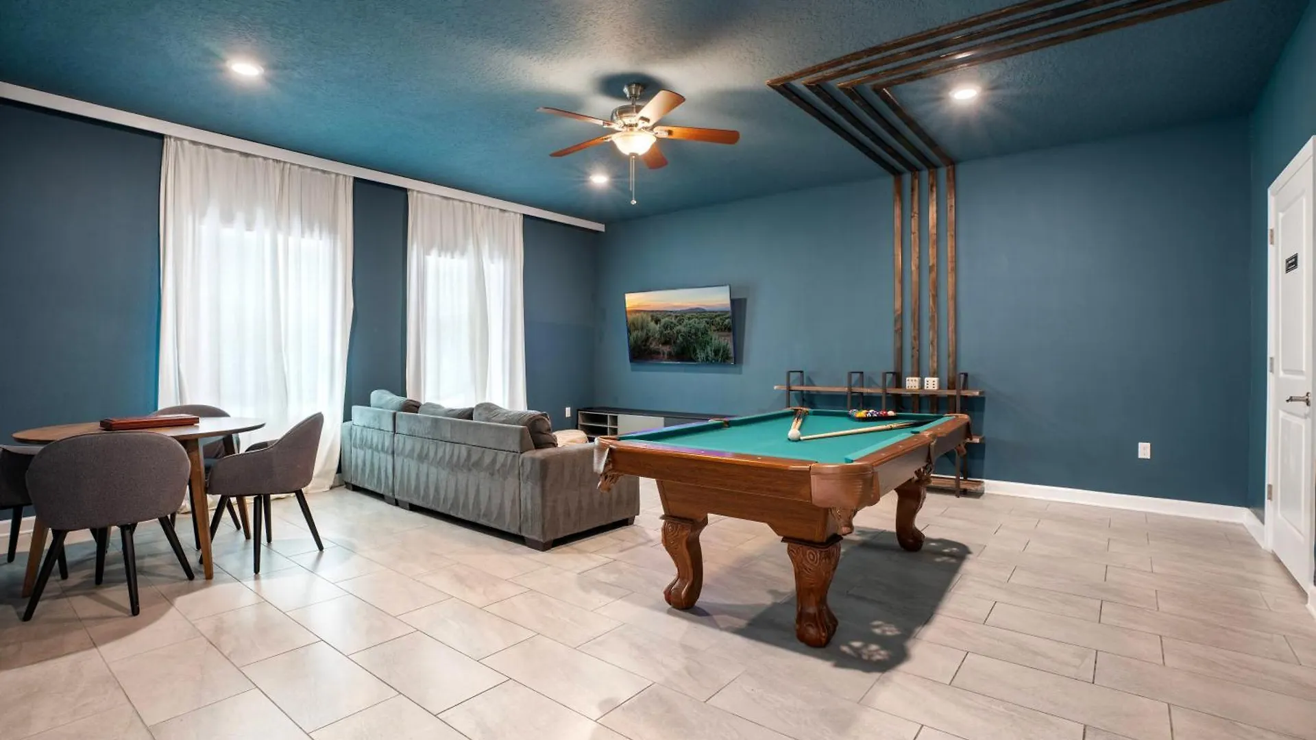 New 8 Bedrooms And 5 Bathrooms At Storey Nyaraló *