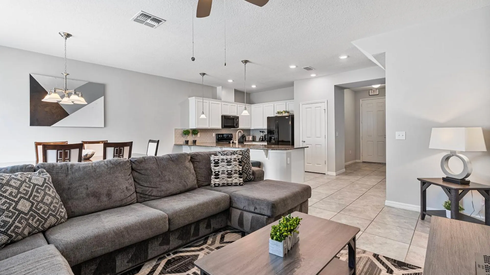 Holiday home Cozy 4 Bedrooms35 Bath- 8 Miles From Kissimmee