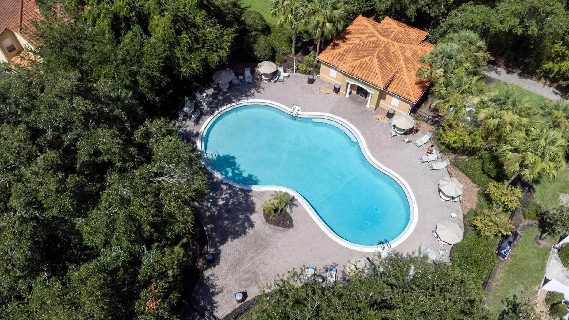 Holiday home Cozy 4 Bedrooms35 Bath- 8 Miles From *
