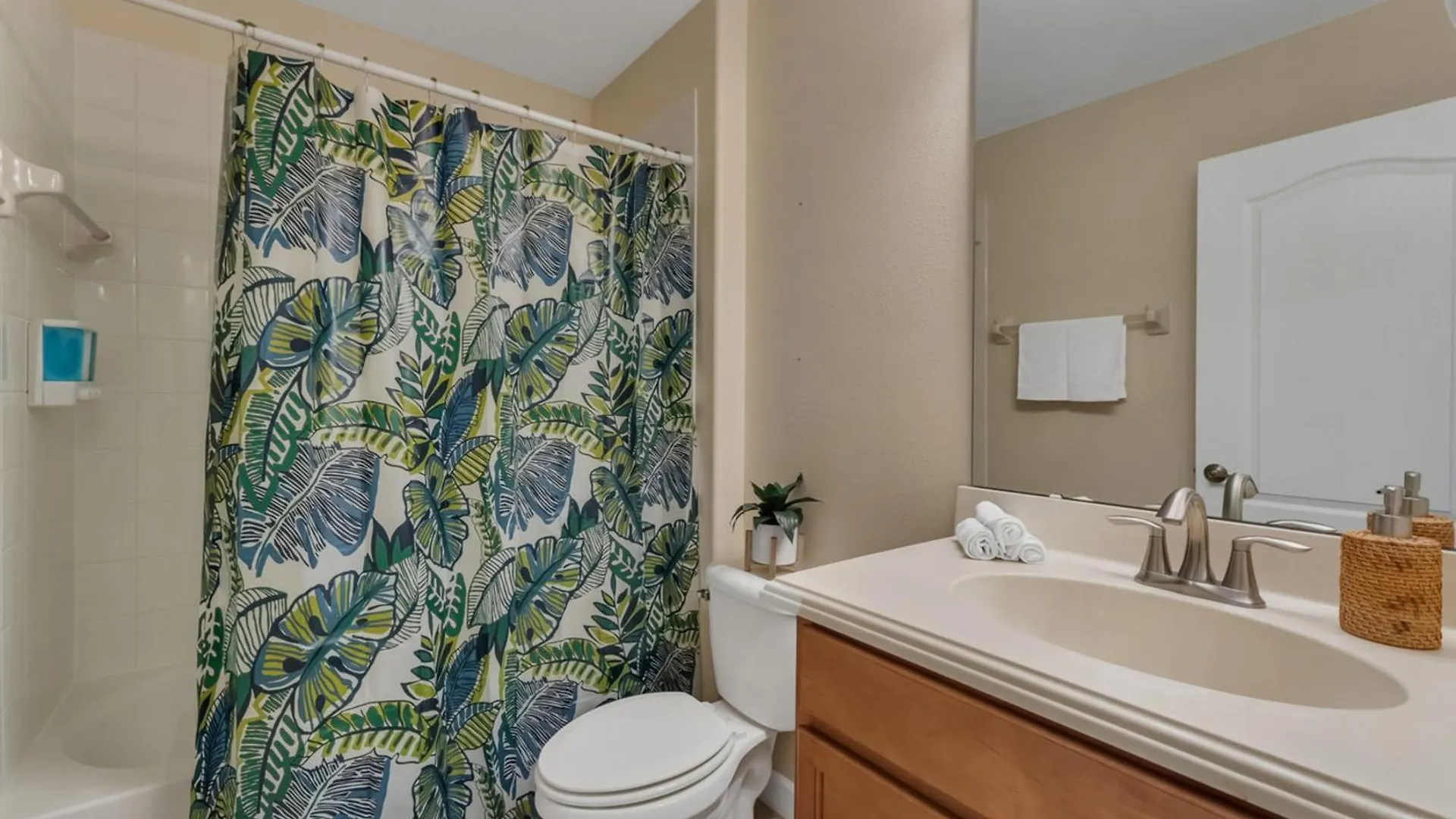 5bd - Movie Room, Pool, Bbq - Near World