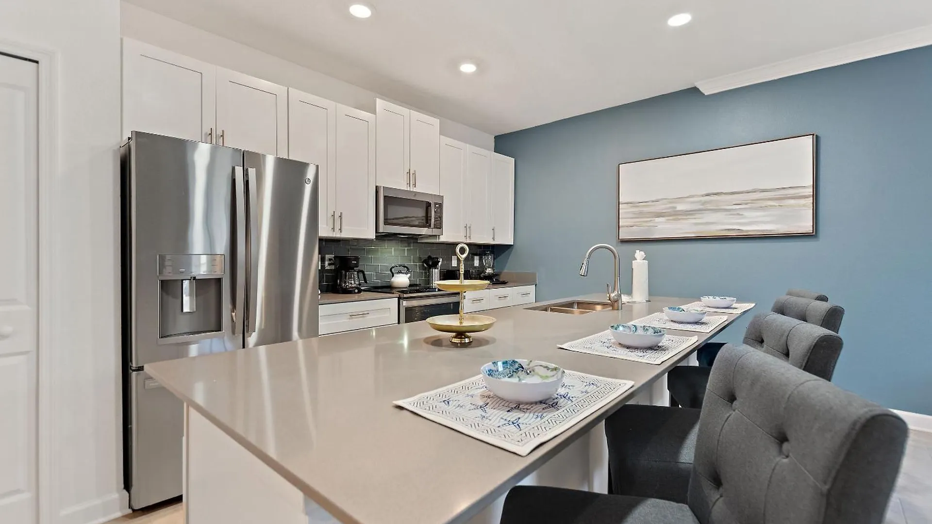 Blue At Storey By Shine 400 *