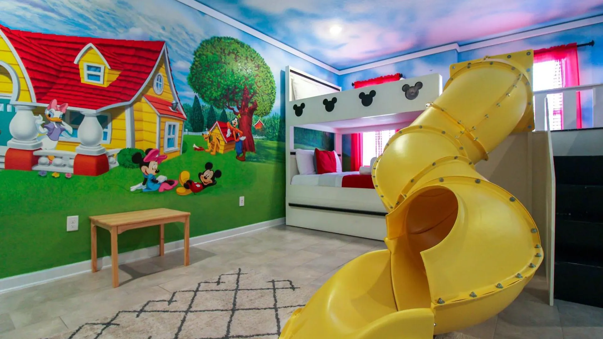 Beautiful House Wgame Roomcinemapoolspa Hébergement de vacances *