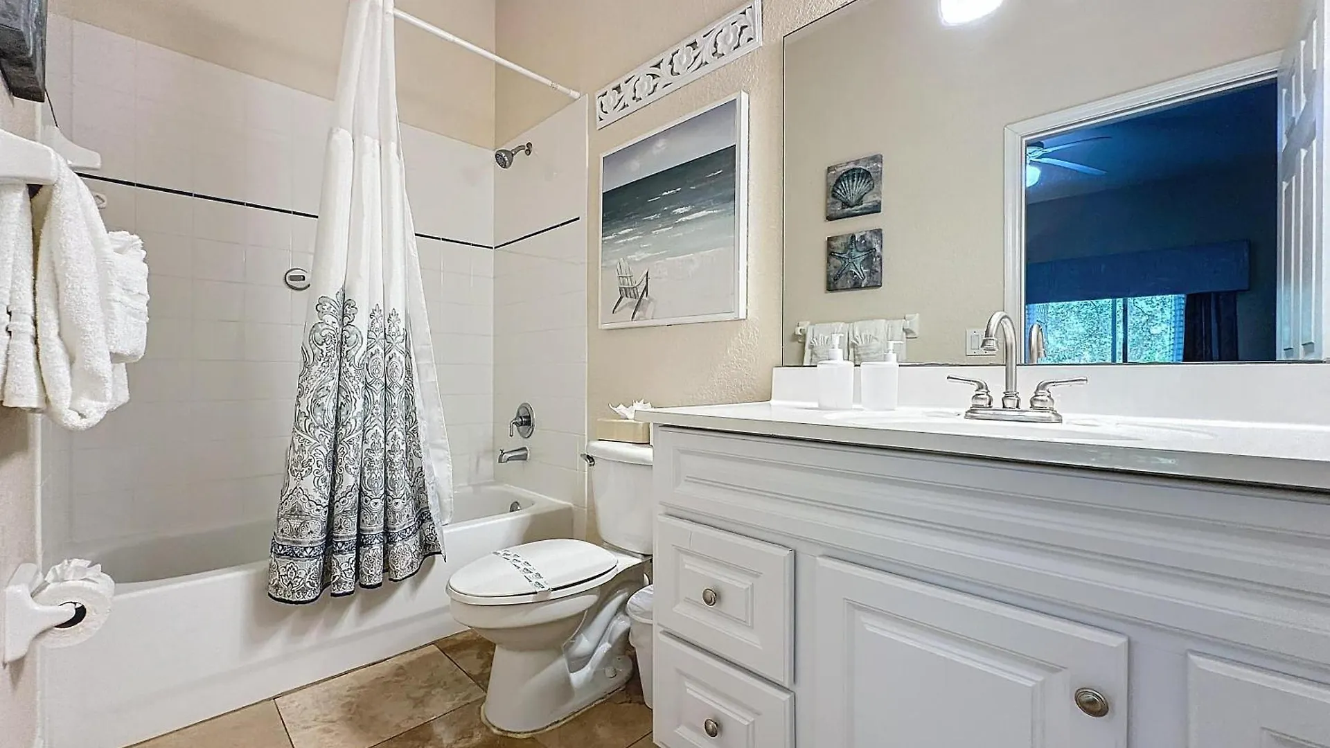 度假居 Three Bed 2 Bath Bahama Bay 基西米