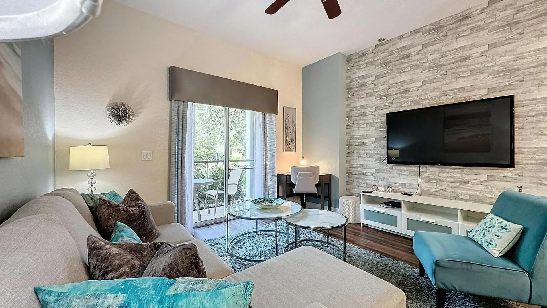 度假居 Three Bed 2 Bath Bahama Bay 基西米