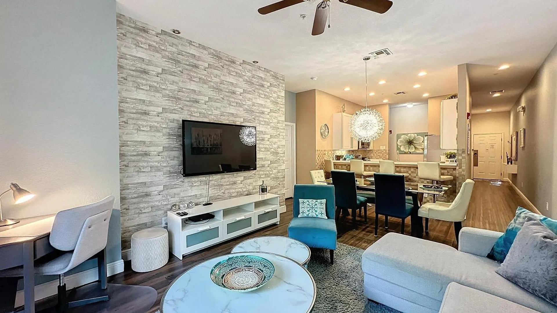 度假居 Three Bed 2 Bath Bahama Bay