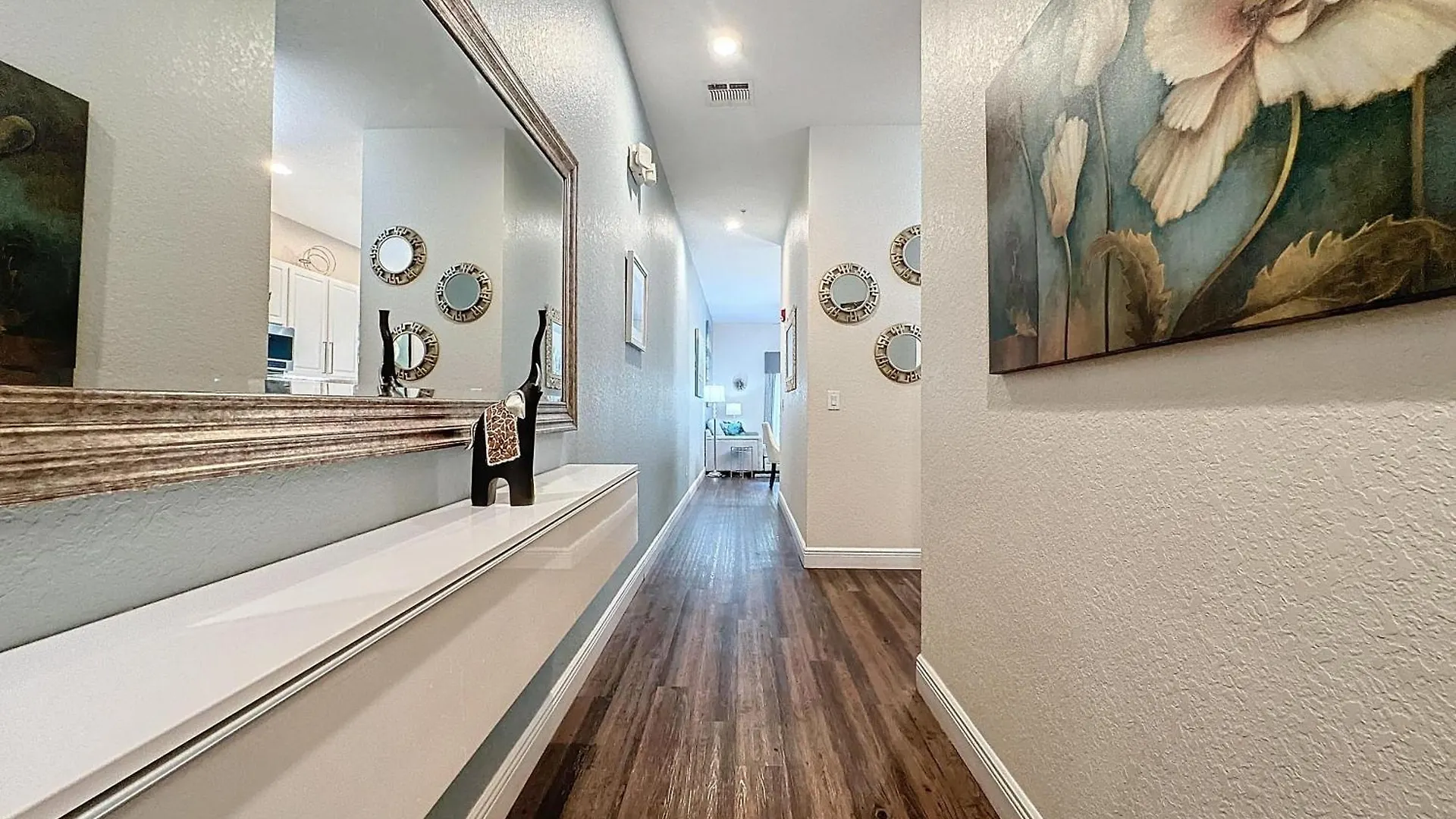 Three Bed 2 Bath Bahama Bay 度假居