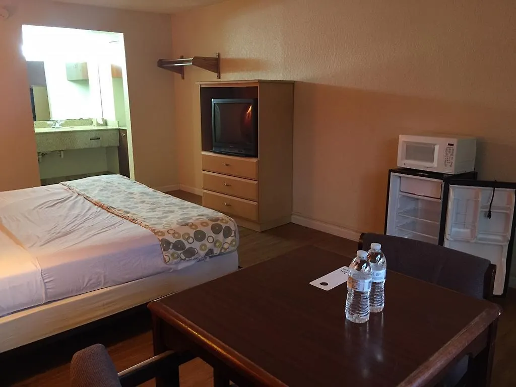Country Hearth Inn- モーテル キシミー