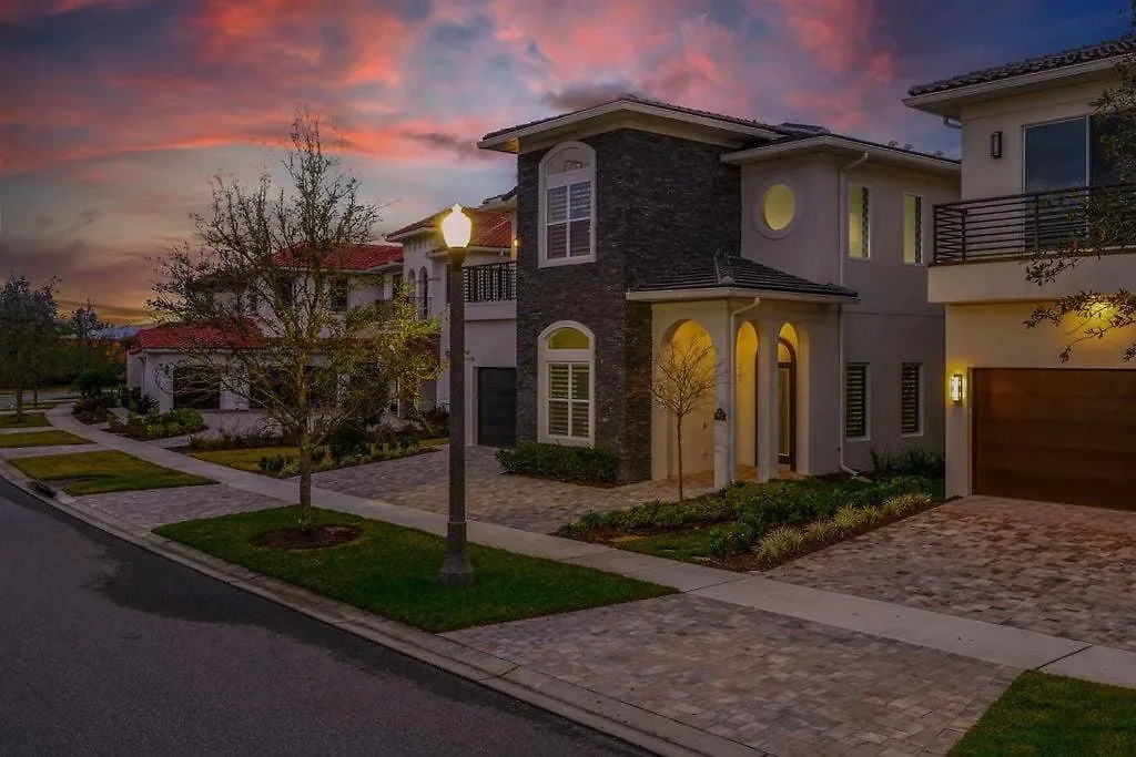 Modern 7 Bdrm Mansion With Themed Bedrooms At The Bear's Den * Kissimmee