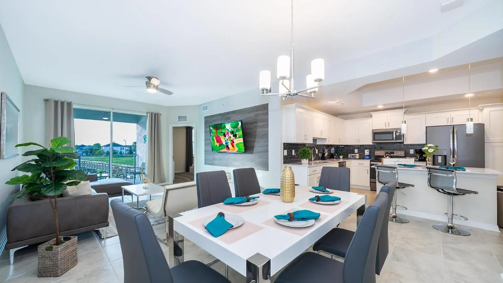3161-201rg Storey Lake, 3/2 View