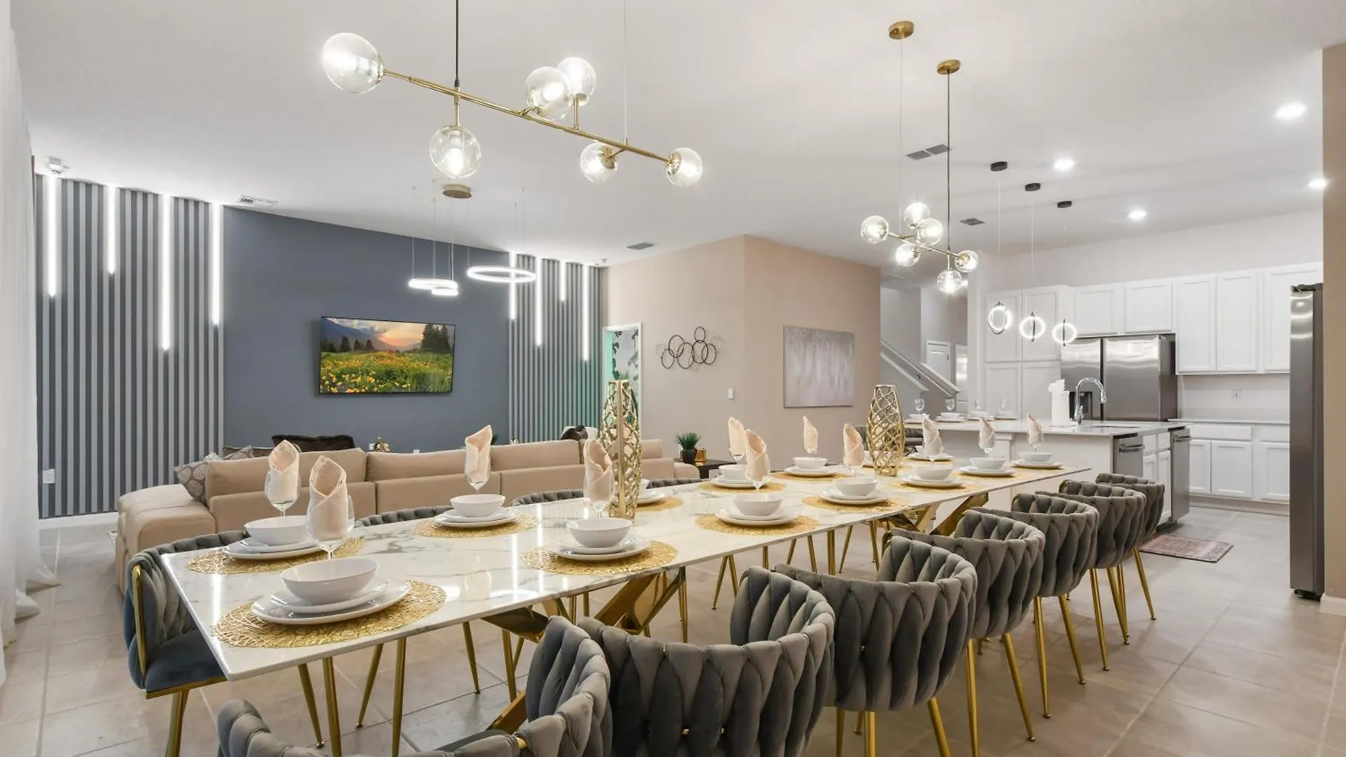 Luxury 12br W/ Pool & Near