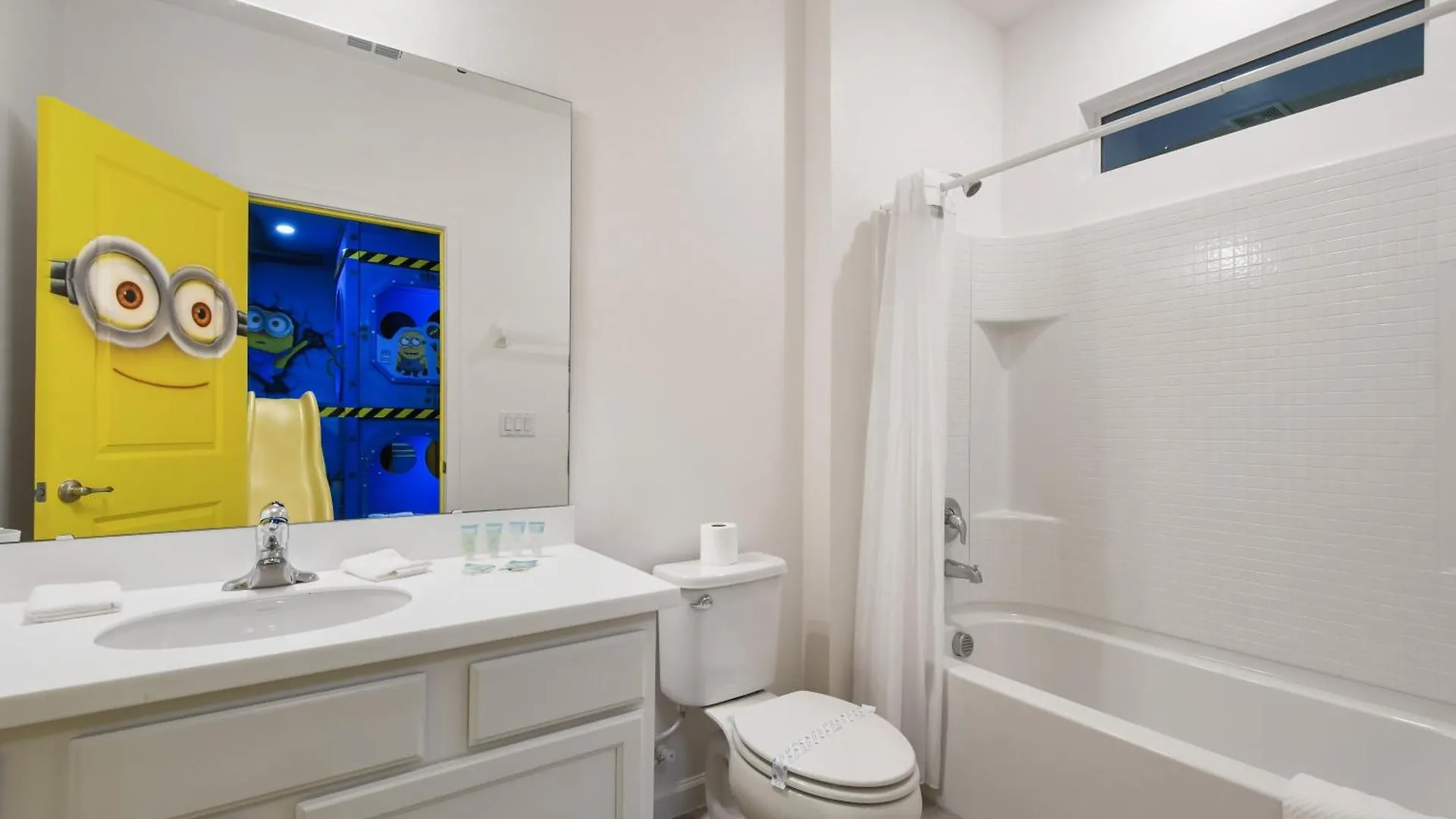 Luxury 12br W/ Pool & Near Prázdninový dům Kissimmee