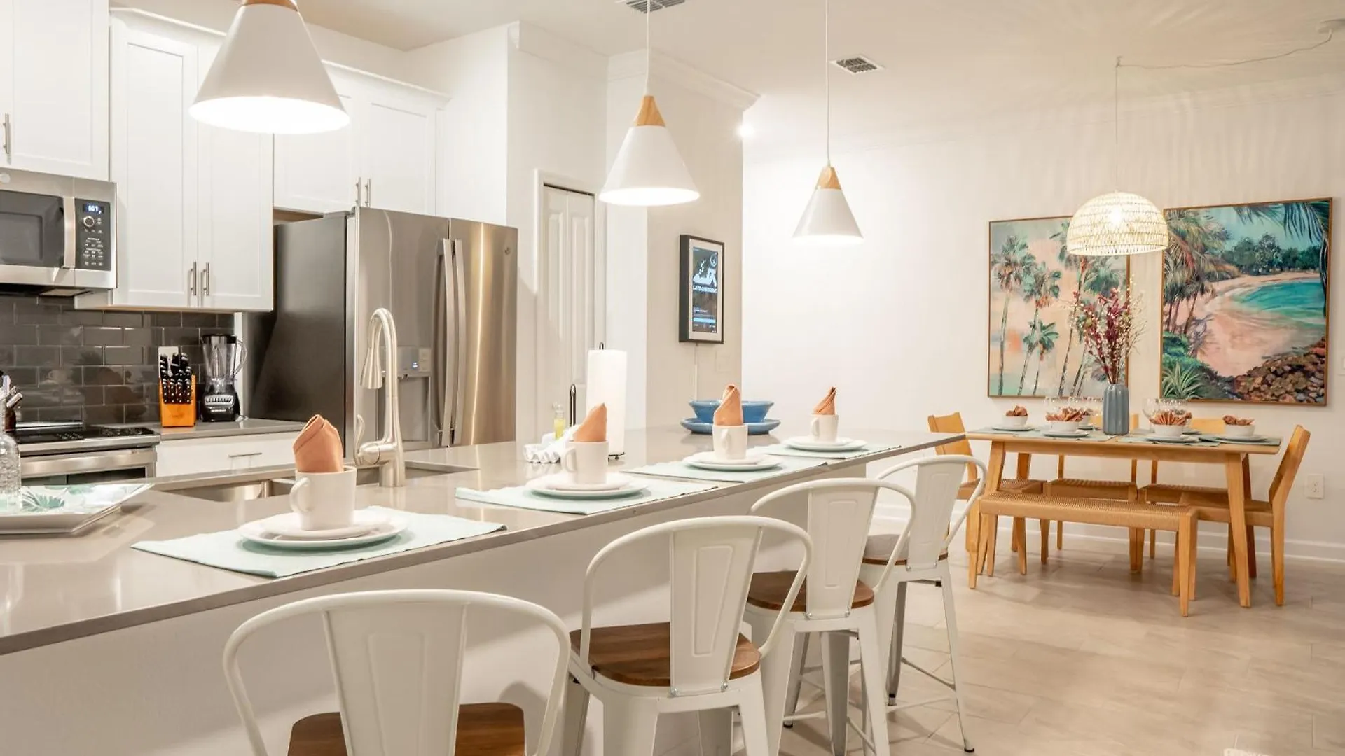 Stunning 4-bedroom Family Getaway With Private Pool 297 Holiday home *