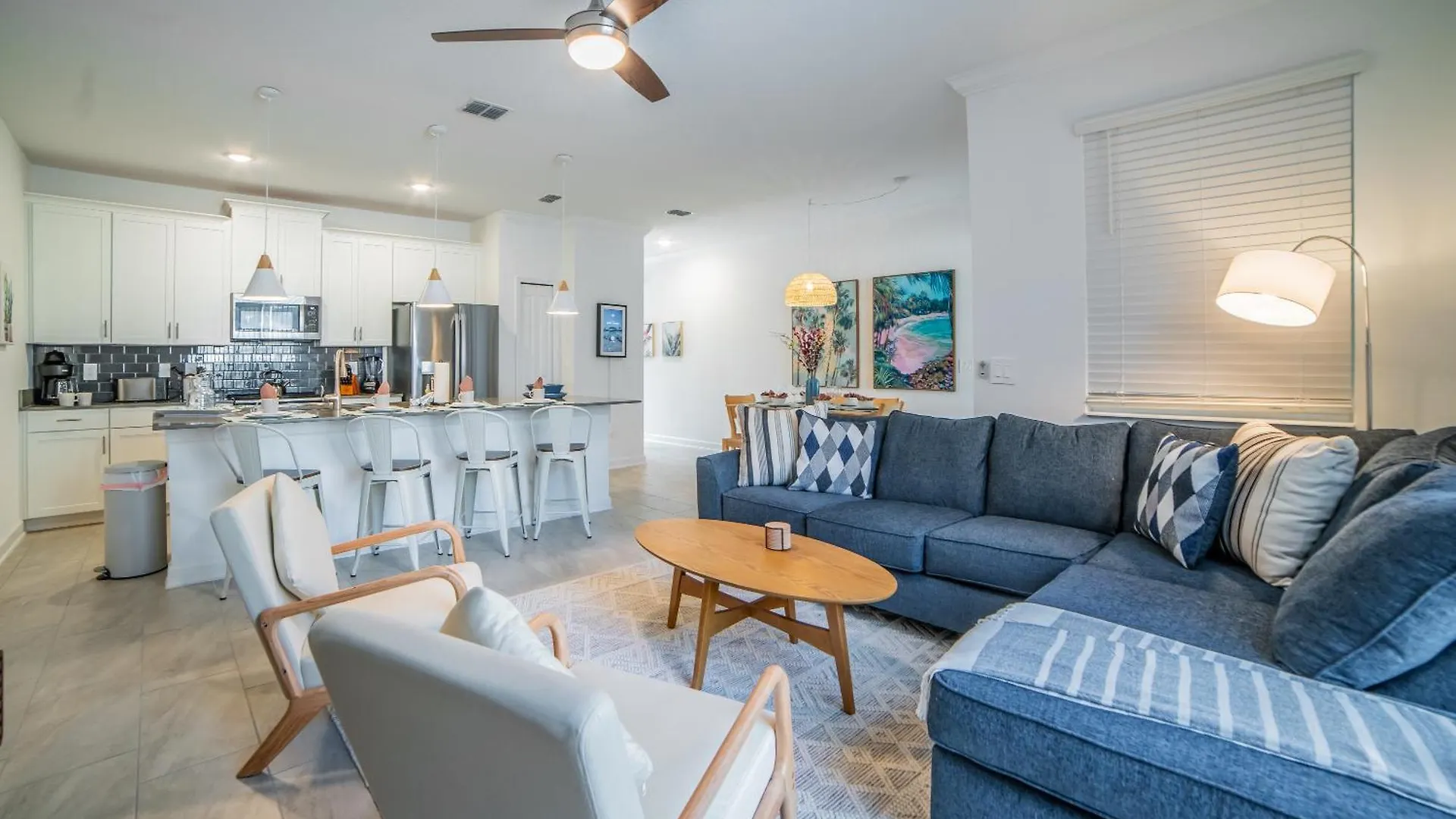 Stunning 4-bedroom Family Getaway With Private Pool 297 Holiday home
