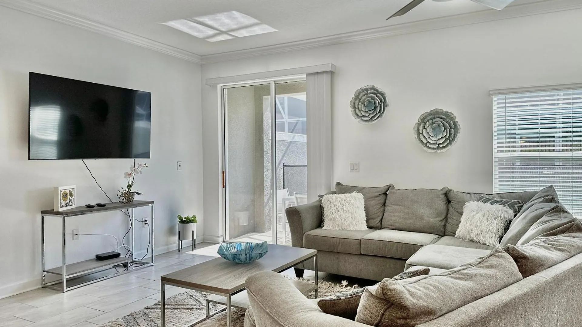 Luxury 5 Bedroom 4 Bath Private Pool 240 Kissimmee