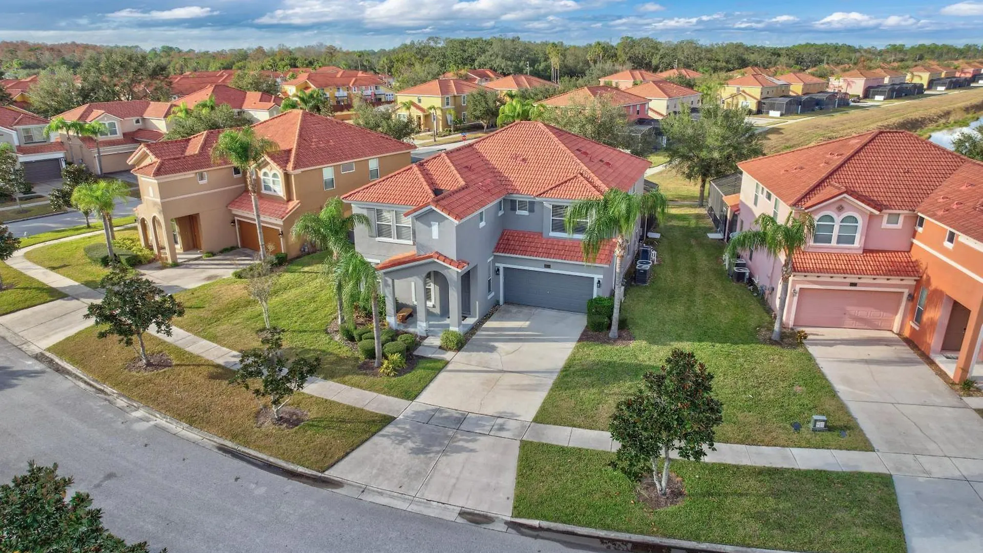 Luxurious 6 Bedroom With Private Pool And Game