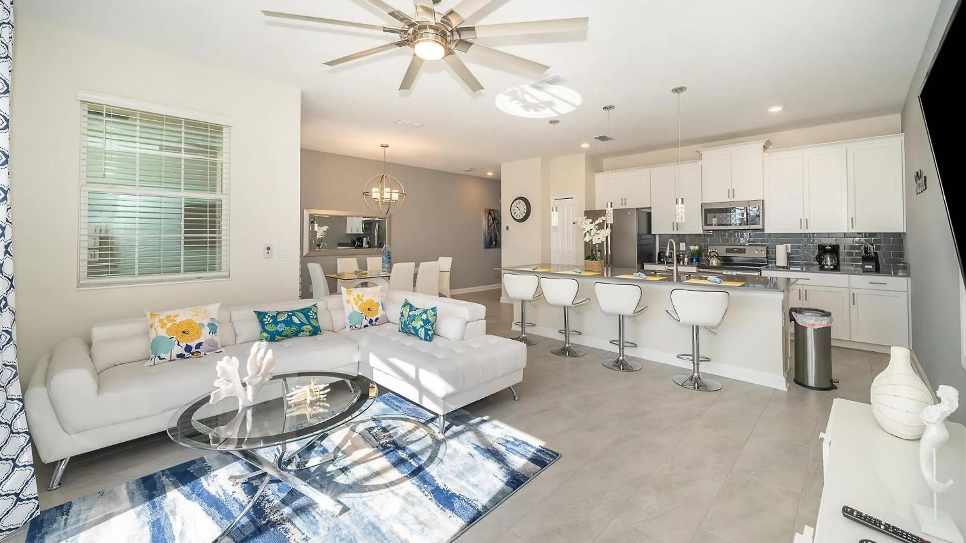 4834sl Townhouse 4 Bedrooms & 3 Bathrooms + Pool Kissimmee