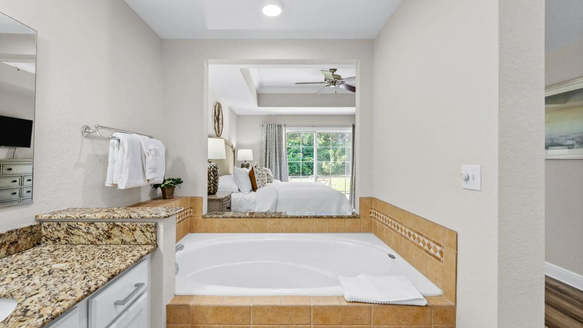 Perfect 3 Bedroom Townhome On Reunion And Orlando Townhome 5693 Villa Kissimmee