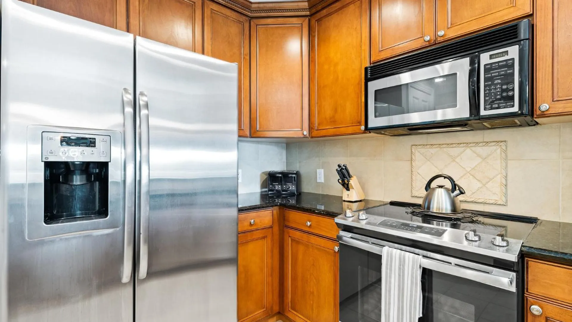The Ultimate 3 Bedroom On Reunion And Orlando 5687