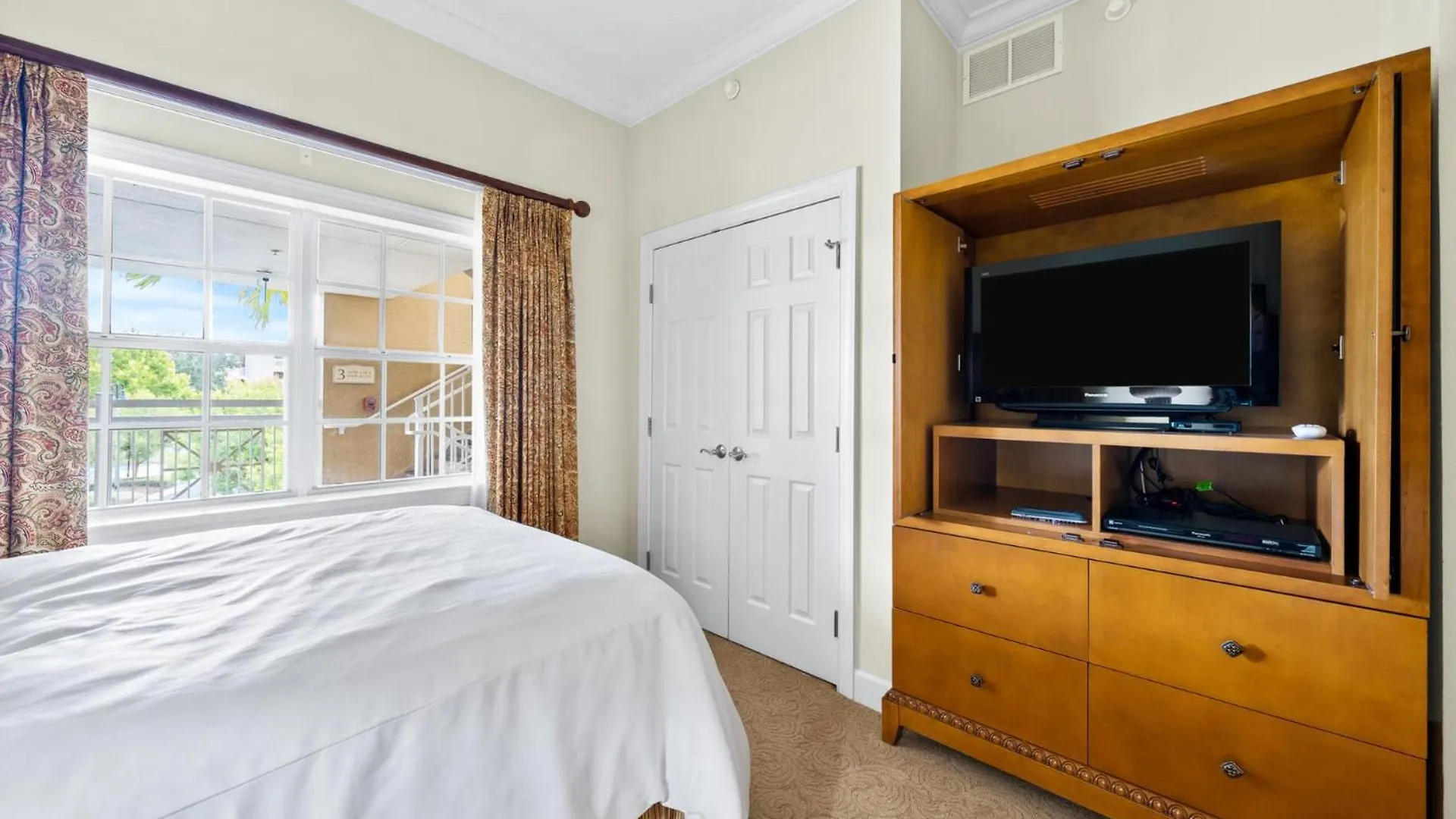 The Ultimate 3 Bedroom On Reunion And Orlando 5687 Villa