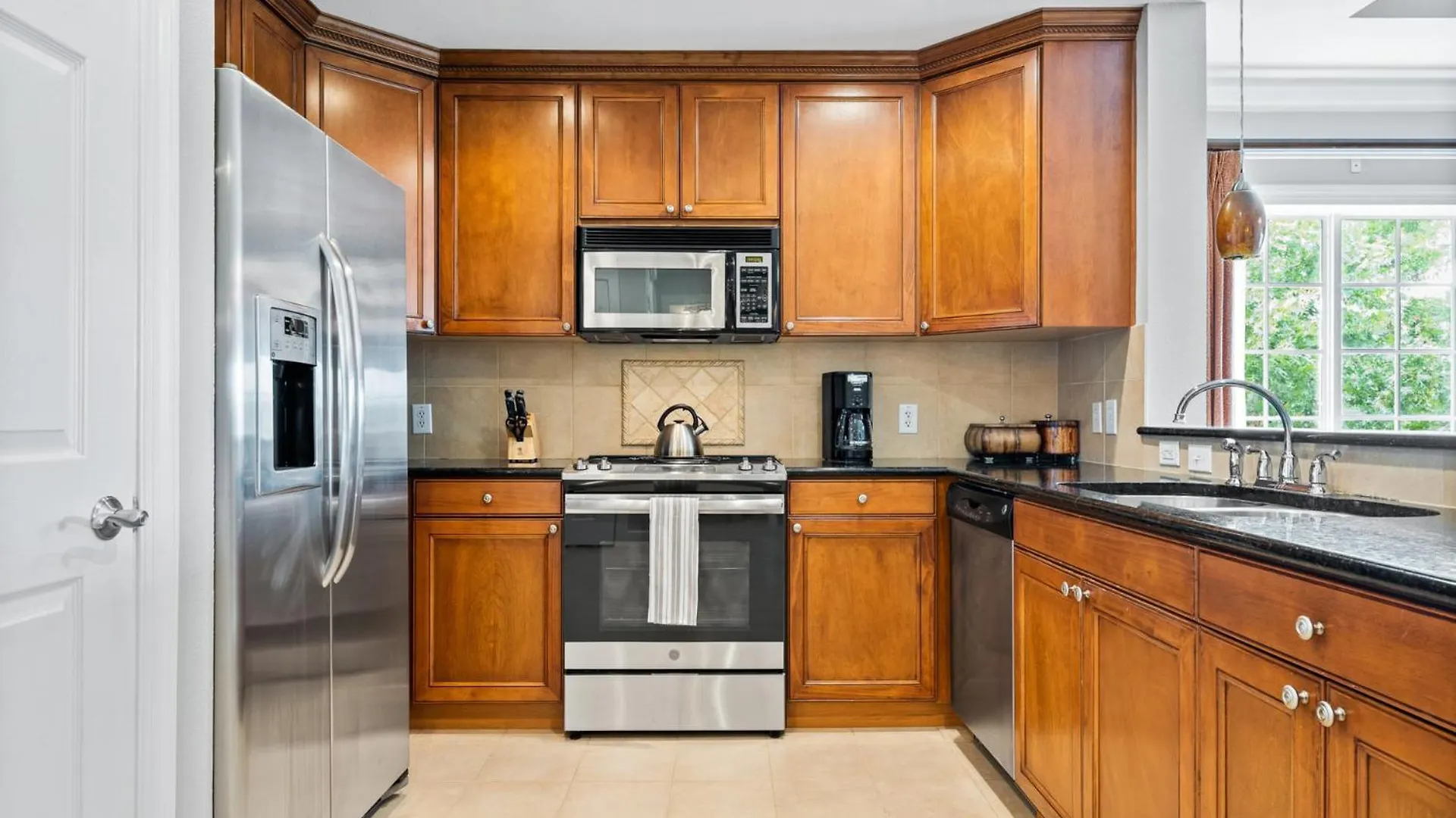 Villa The Ultimate 3 Bedroom On Reunion And Orlando 5687
