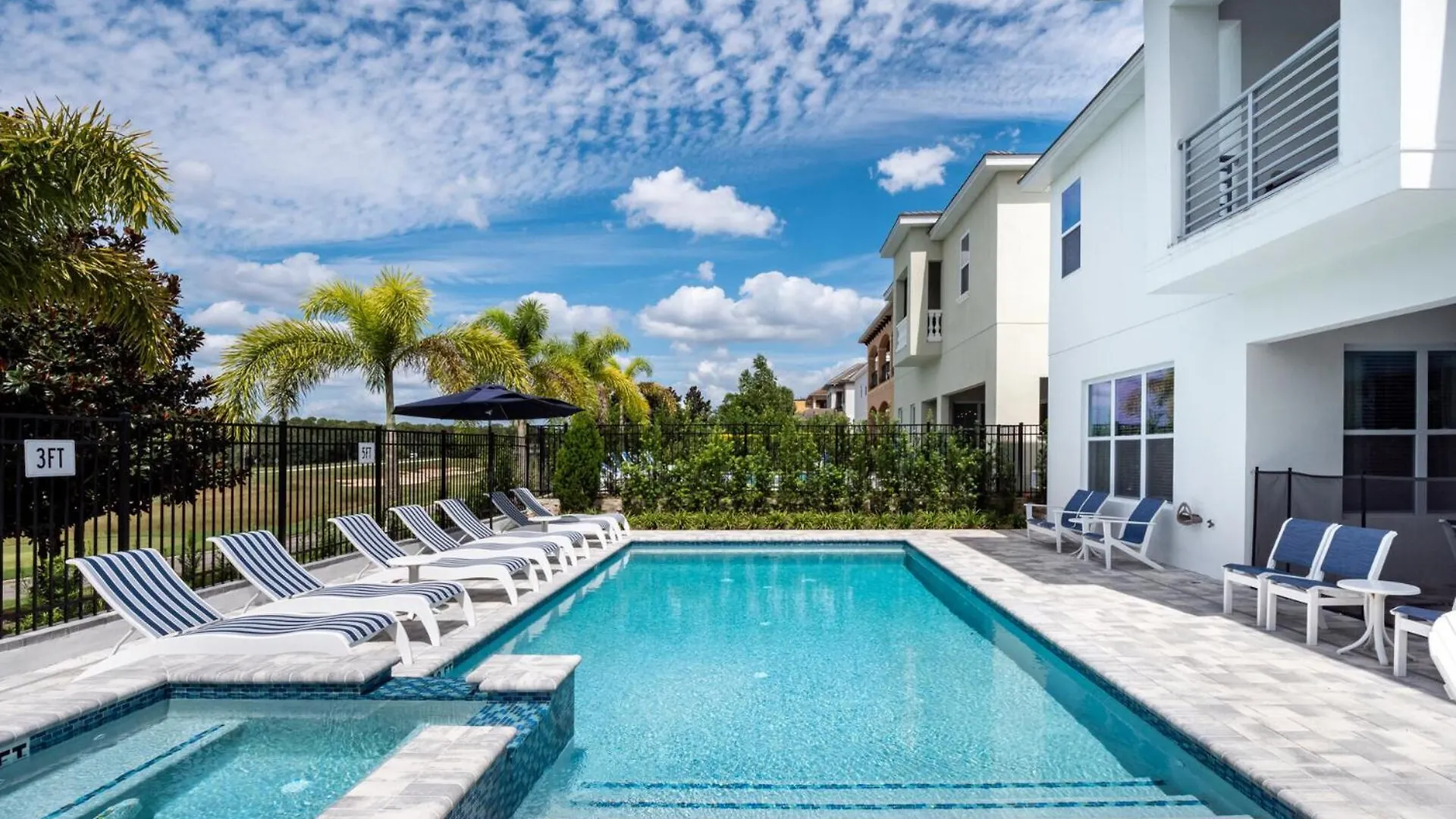 Mansion With Private Pool On Reunion And Orlando Mansion 5266 ヴィラ *