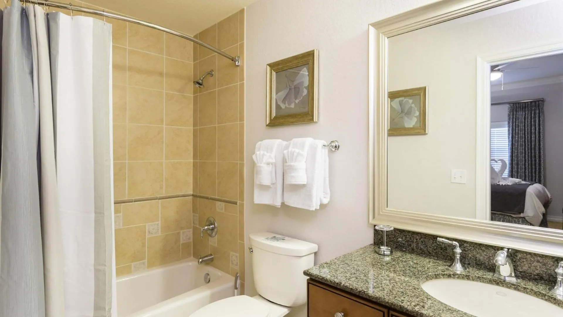 Perfect 3 Bedroom On Reunion And Orlando 5120