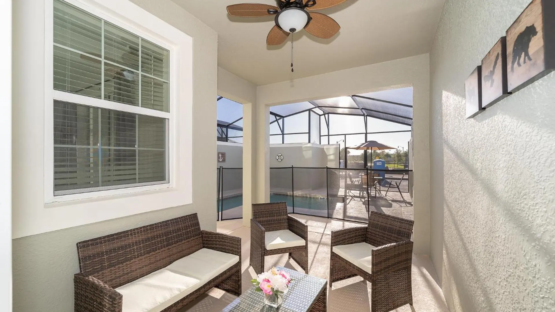 4830fa Townhouse 4 Bedrooms & 3 Bathrooms + Pool * Kissimmee