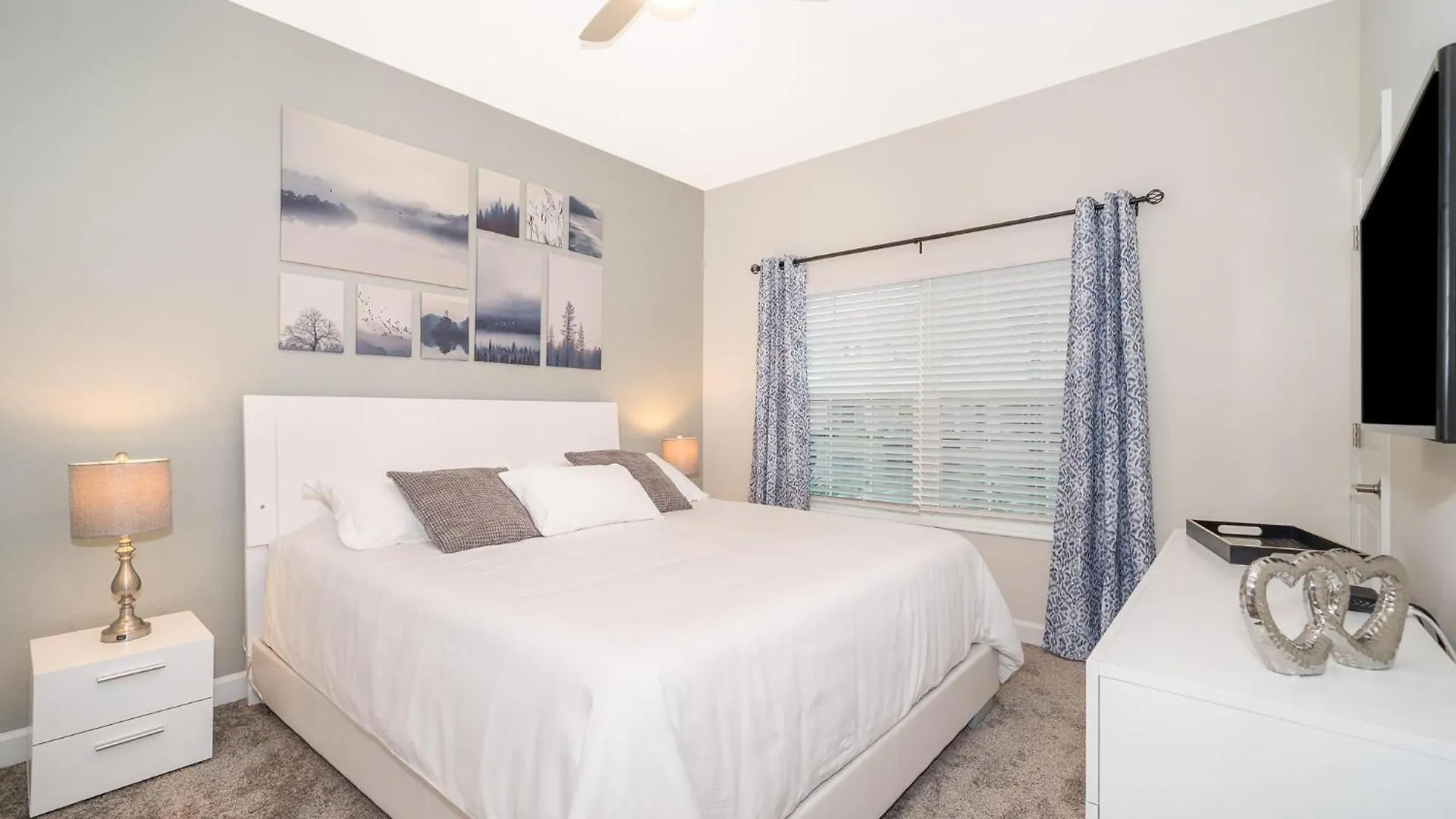 Сasa de vacaciones 4832bn Townhouse 4 Bedrooms & 3 Bathrooms + Pool