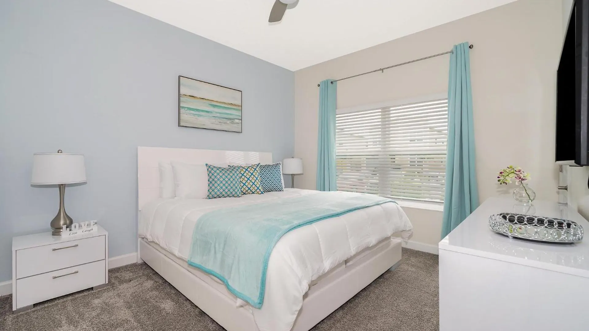 8947ar Townhouse 4 Bedrooms & 3 Bathrooms + Pool Holiday home