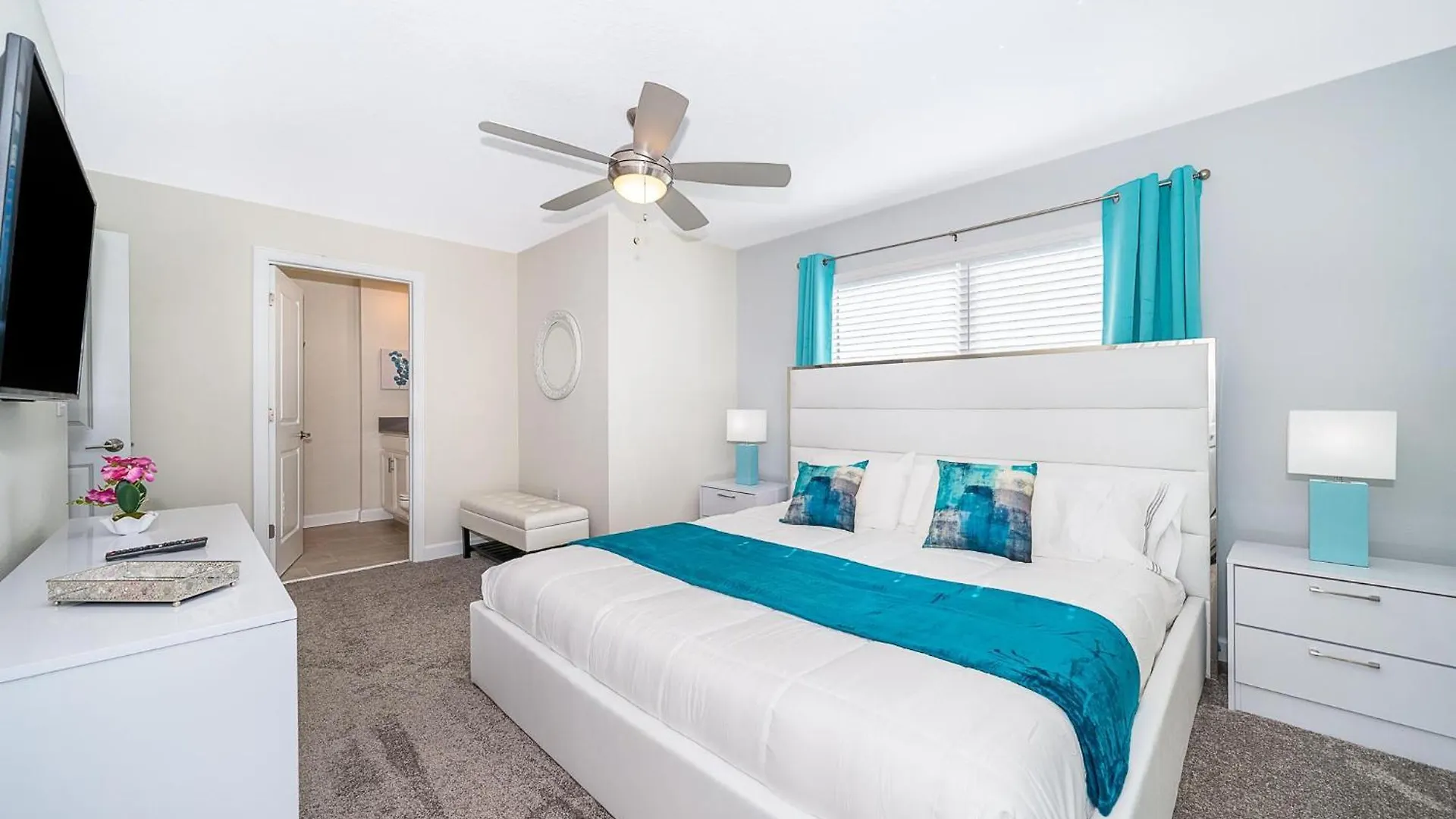 4393mo Townhouse 5 Bedrooms & 4 Bathrooms + Pool Vakantiehuis Kissimmee