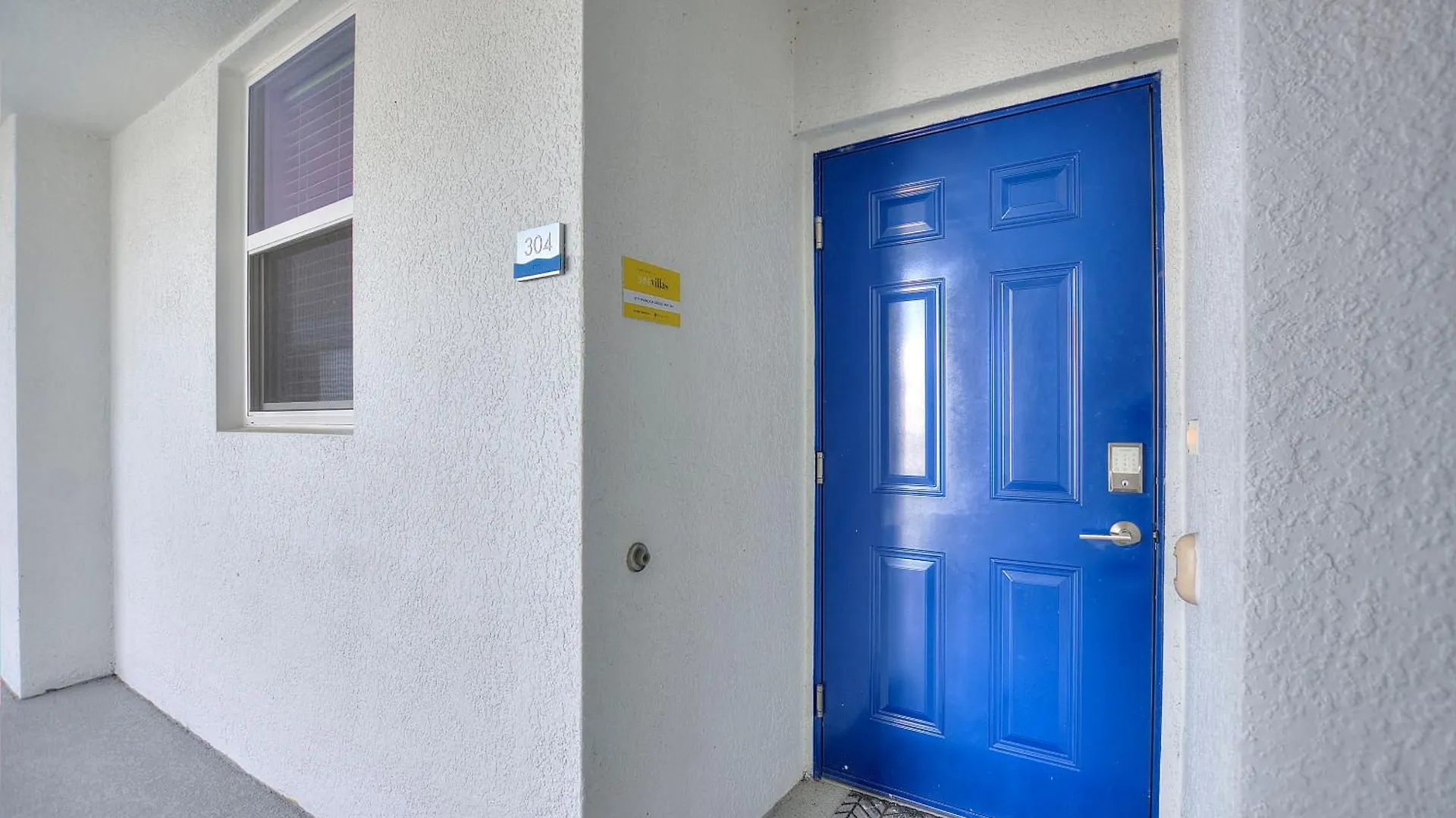 Apartment Ripples At Storey #905 By Shine