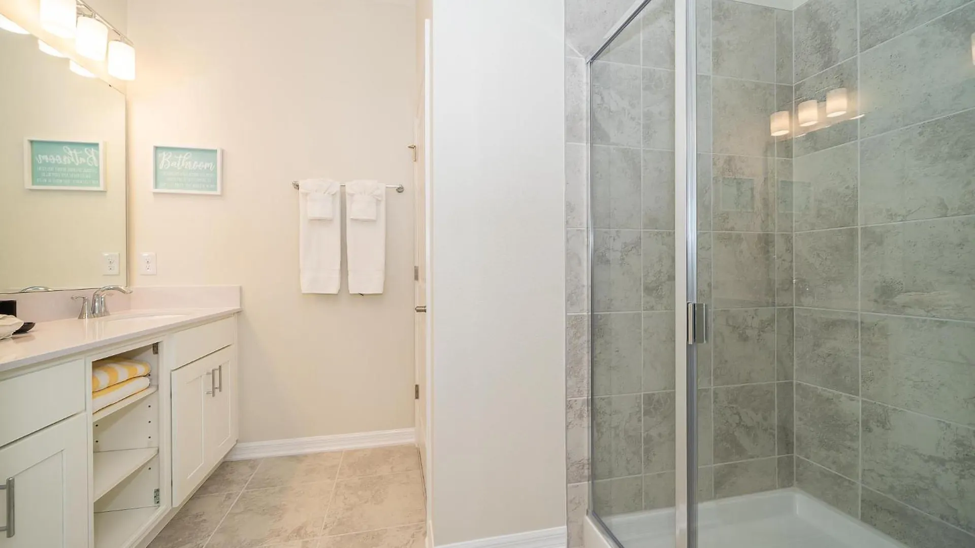3141-405il Storey Lake, 2/2 View * Kissimmee