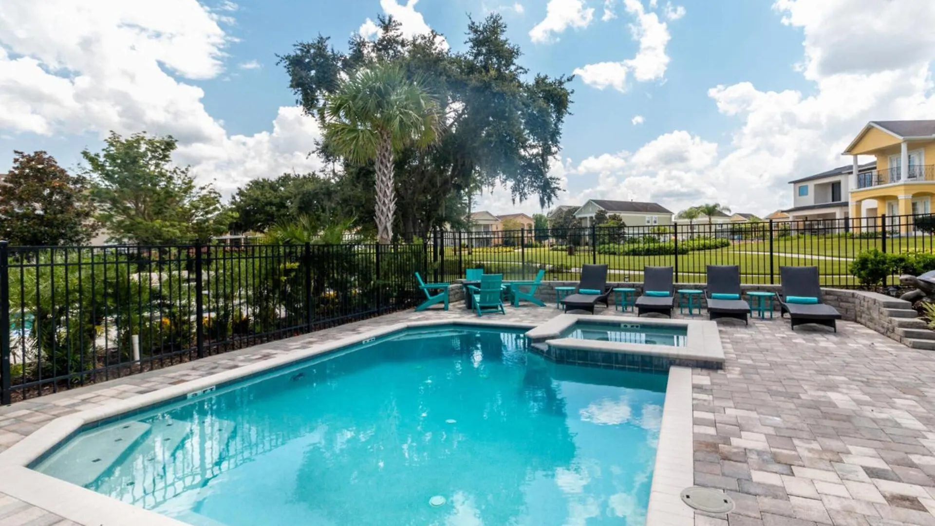 Exquisite 5 Bedroom Retreat In Orlando6592 Villa