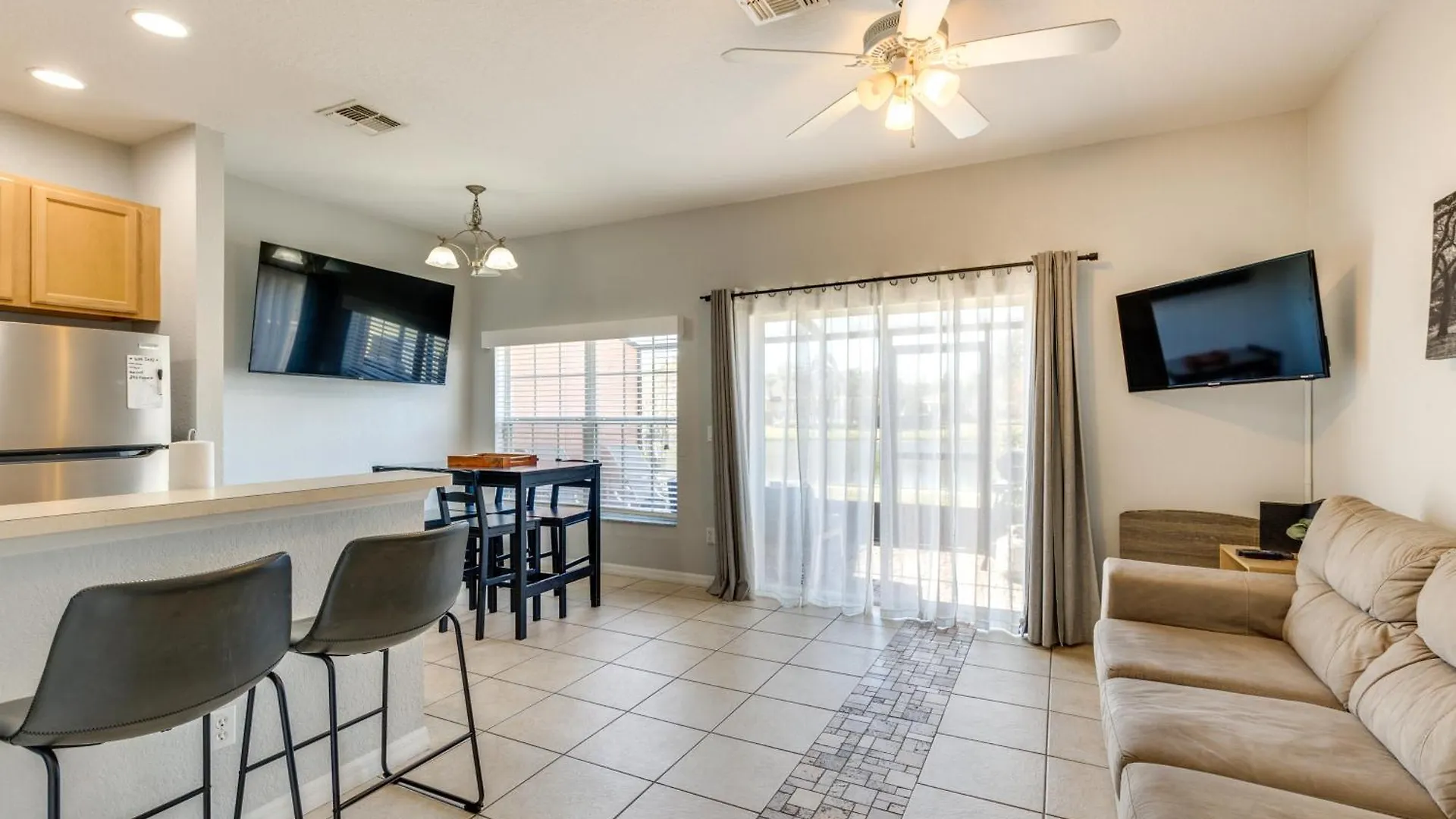 6 Mi To Waterfront Gem With Perks! *
