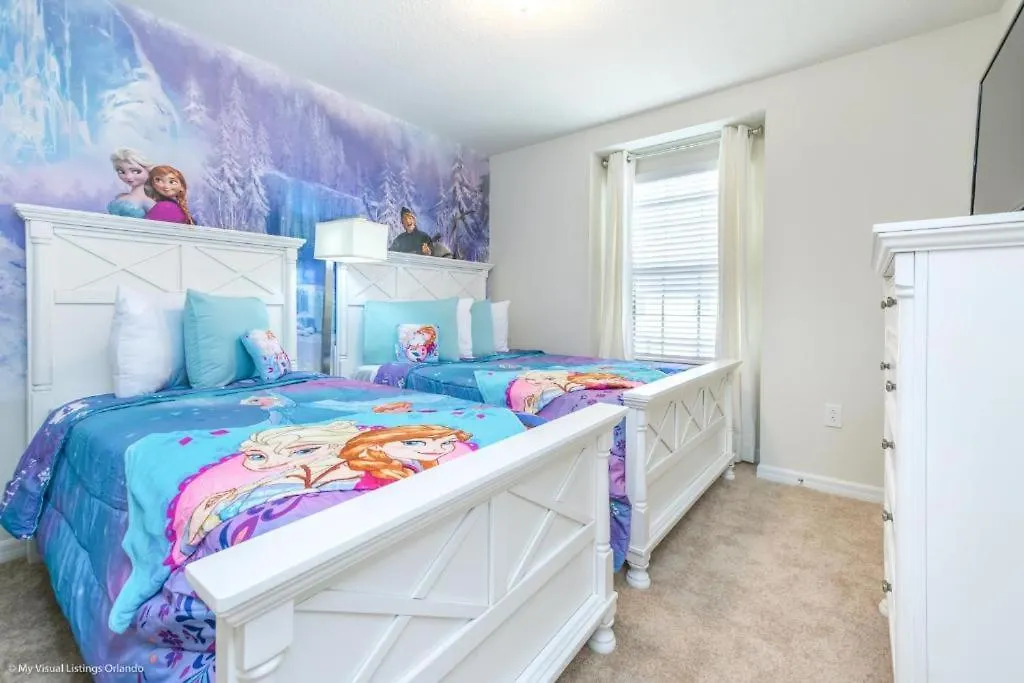 Lakeview 5br Townhome W Pool *