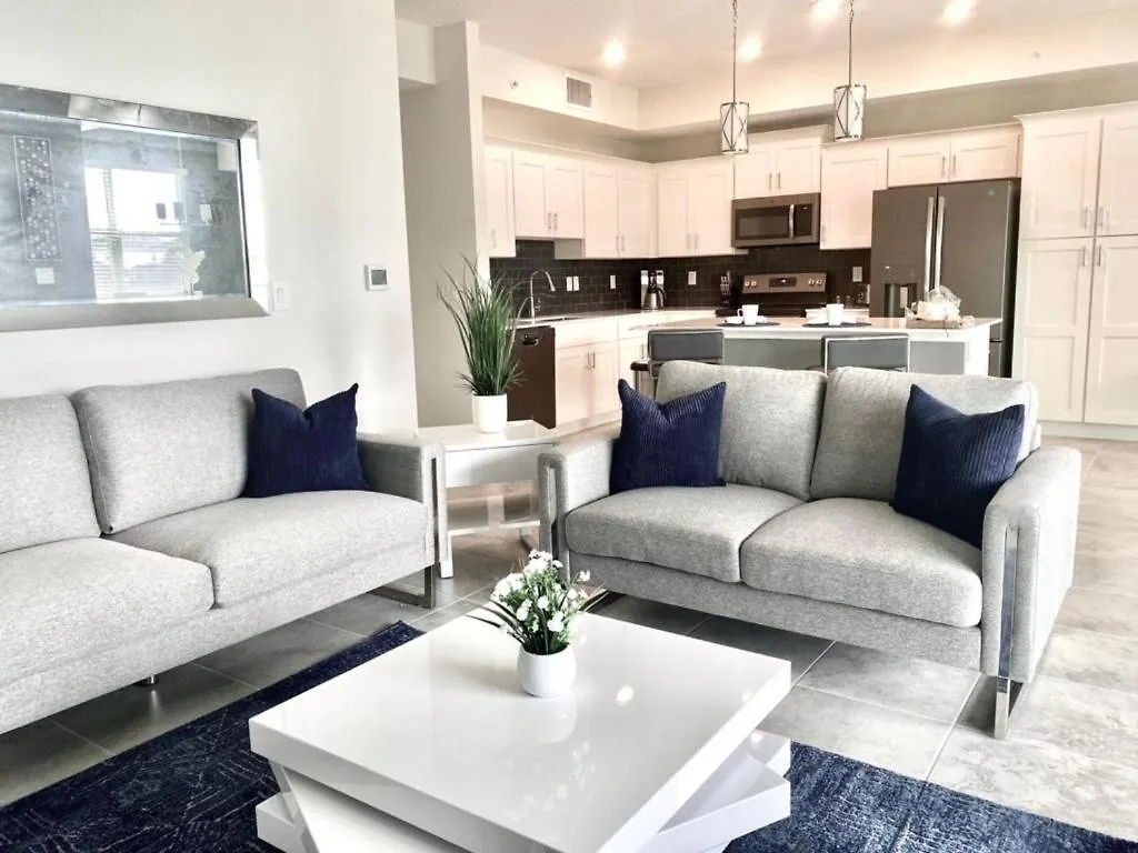 Luxury 2bd 2 Bath 216