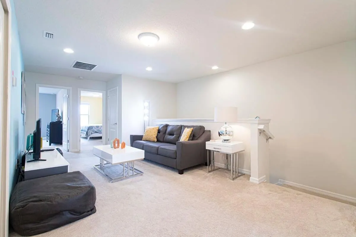 Дом отдыха Splendid 5 Bd W/ Pool @ Windsor Westside 8921 *