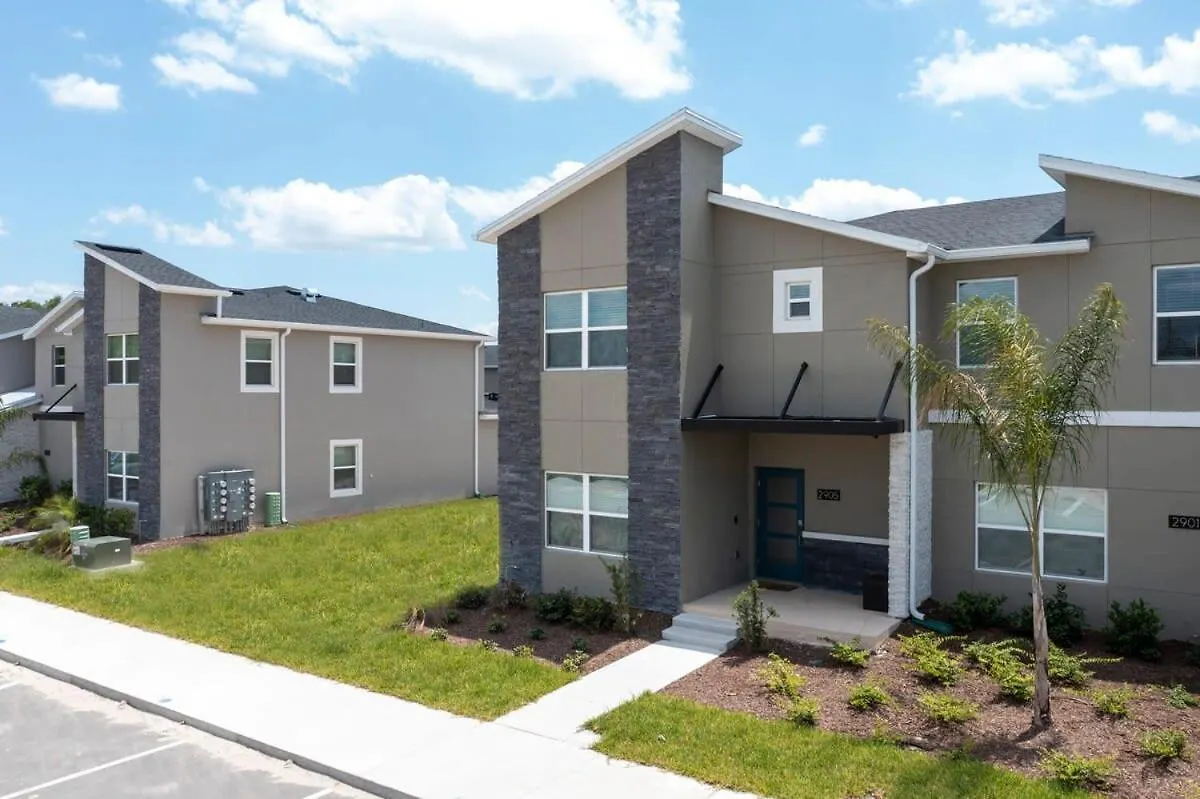 Stunning 5 Bd W/ Pool Close To 2905 *