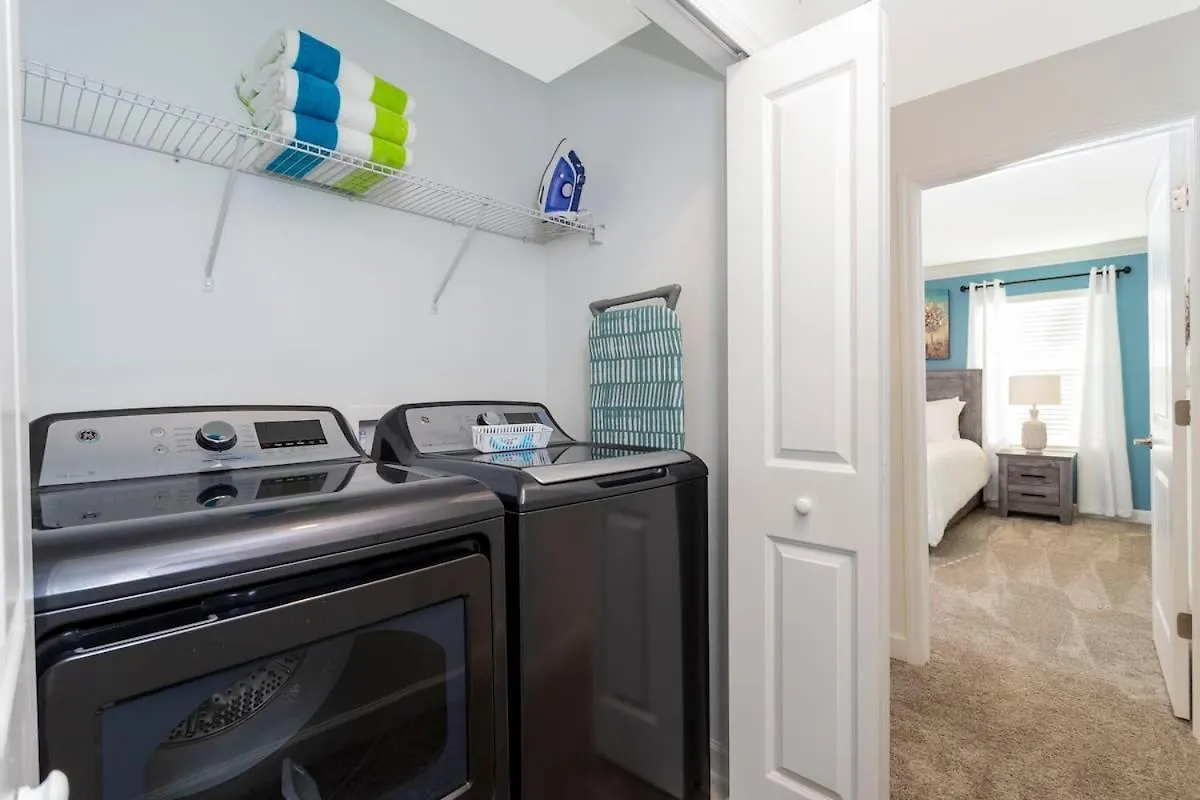 Splendid 4 Bd W/ Pool Close To @ Champions Gate 1006 別荘 *