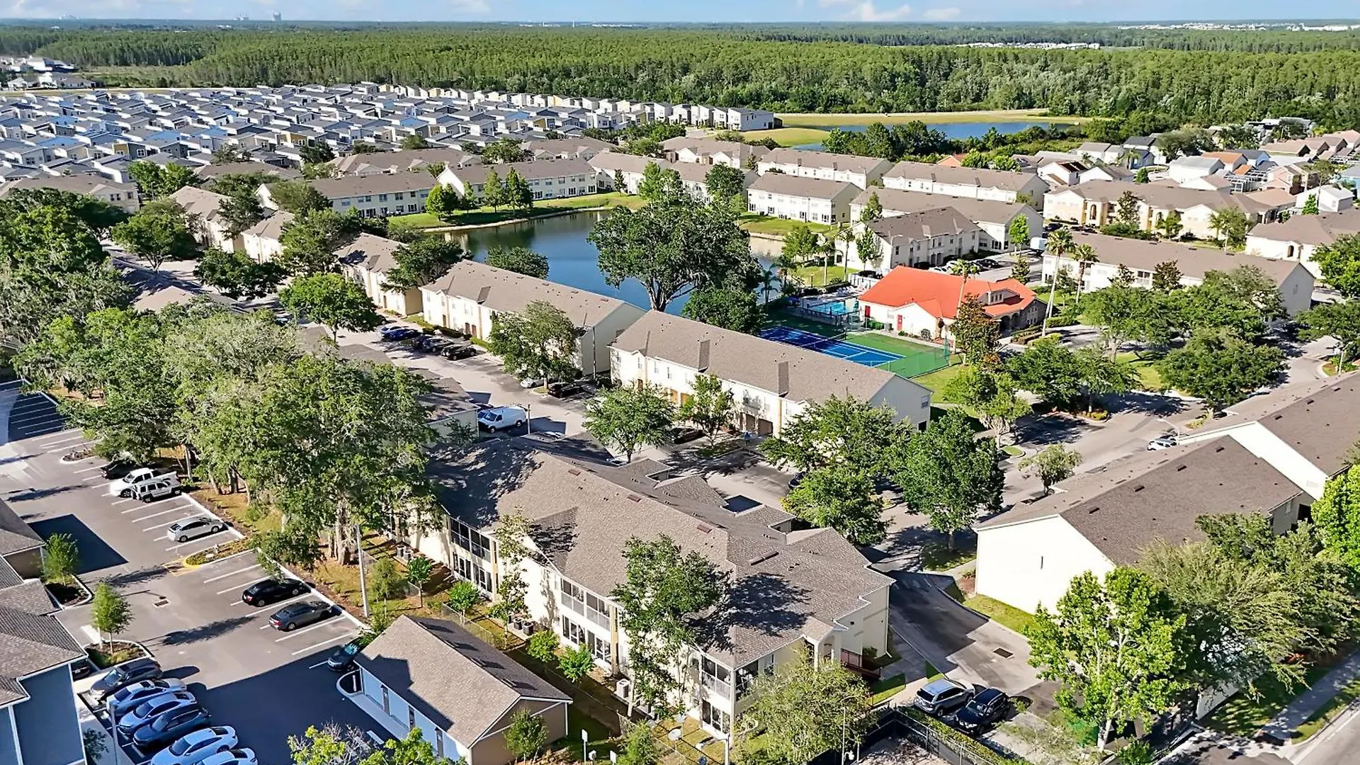 2728 Club Cortile Circle Unit A 3bed *