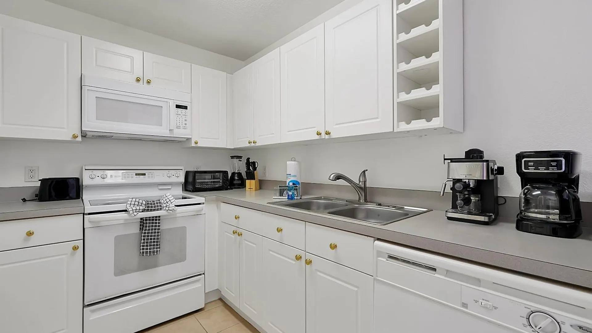 2728 Club Cortile Circle Unit A 3bed