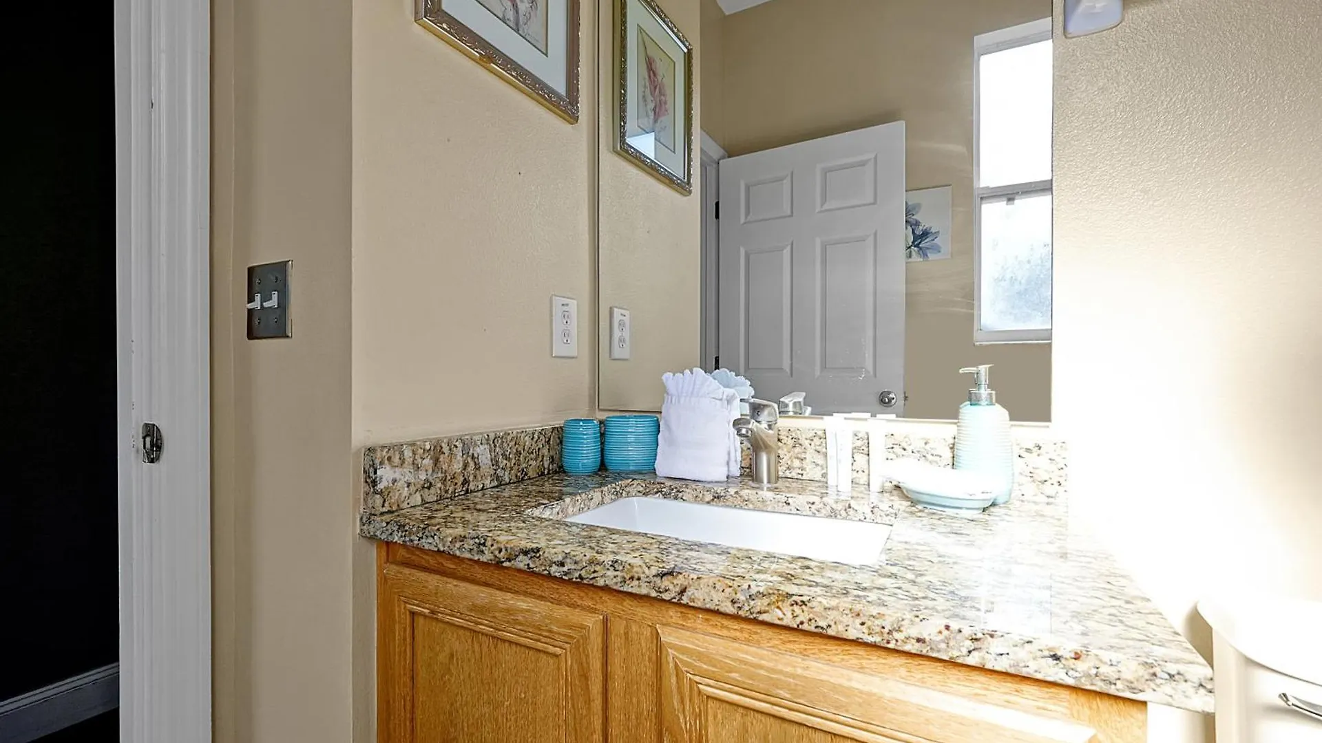 Waterfront Showcasing A Theater, Games Room, And A Private Pool Σπίτι διακοπών Kissimmee